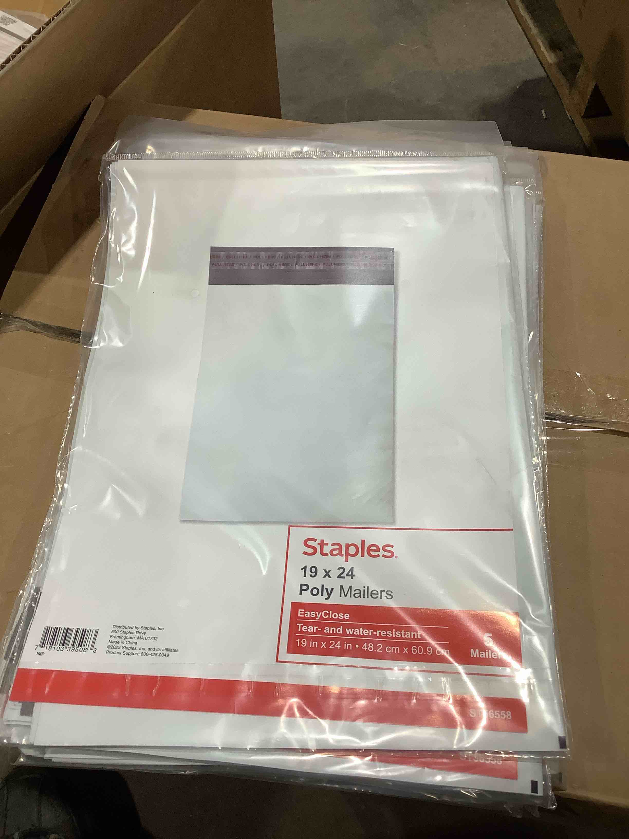 staples 19" x 24" poly mailers, easy clothes, tear and water resistance, 6 packs
