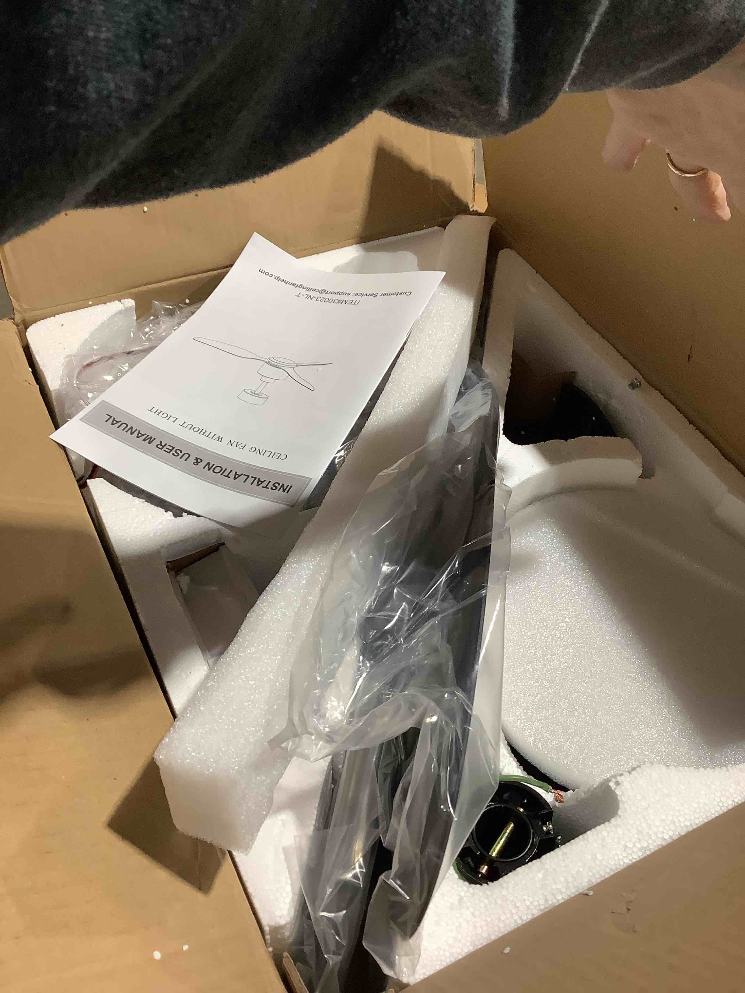 Condition photo showing Good Condition for Wendolyne 42" 3 blade propeller lightless ceiling fan