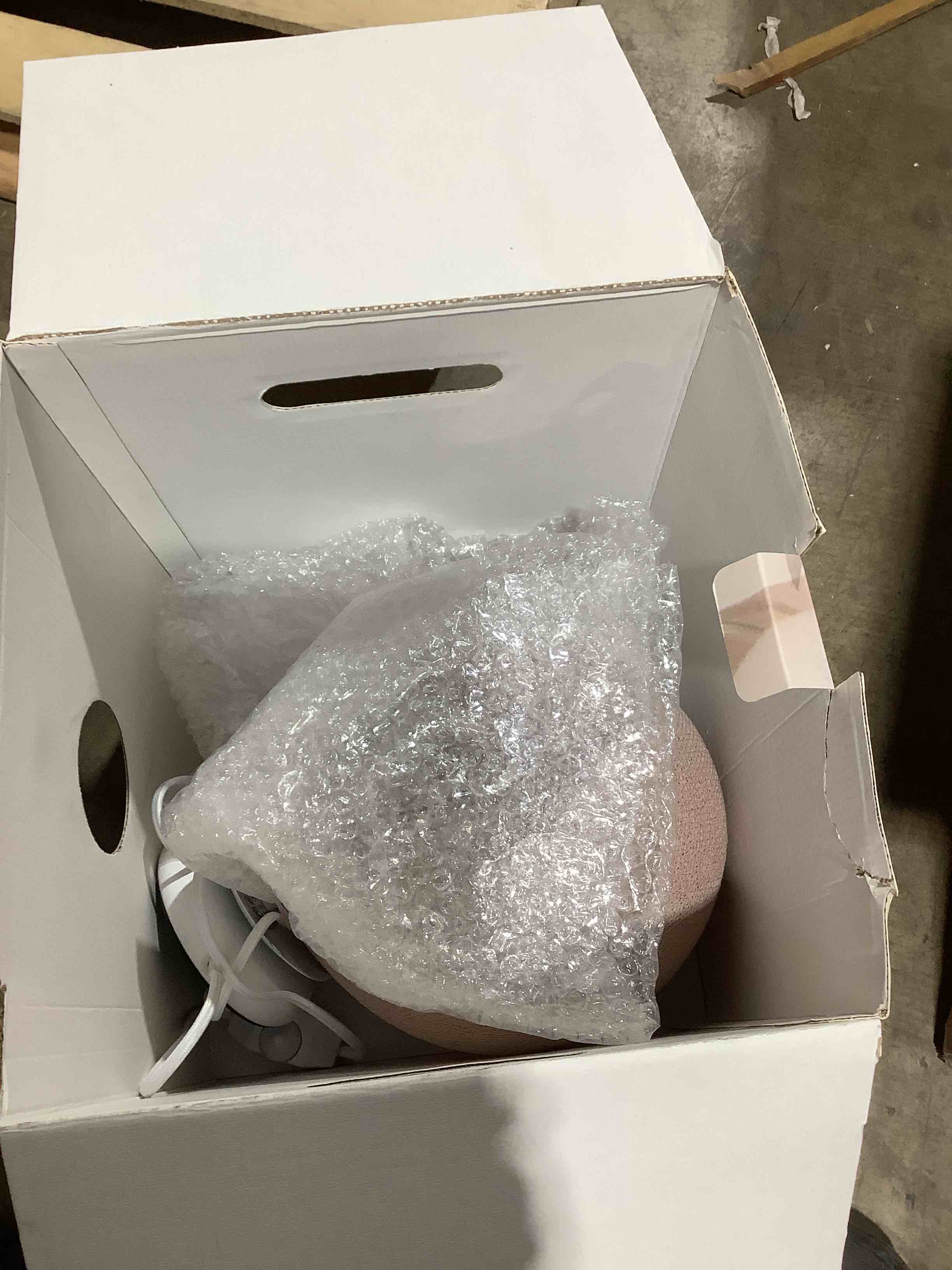 Condition photo showing Good Condition for Cotton ball lights, lamp, pink