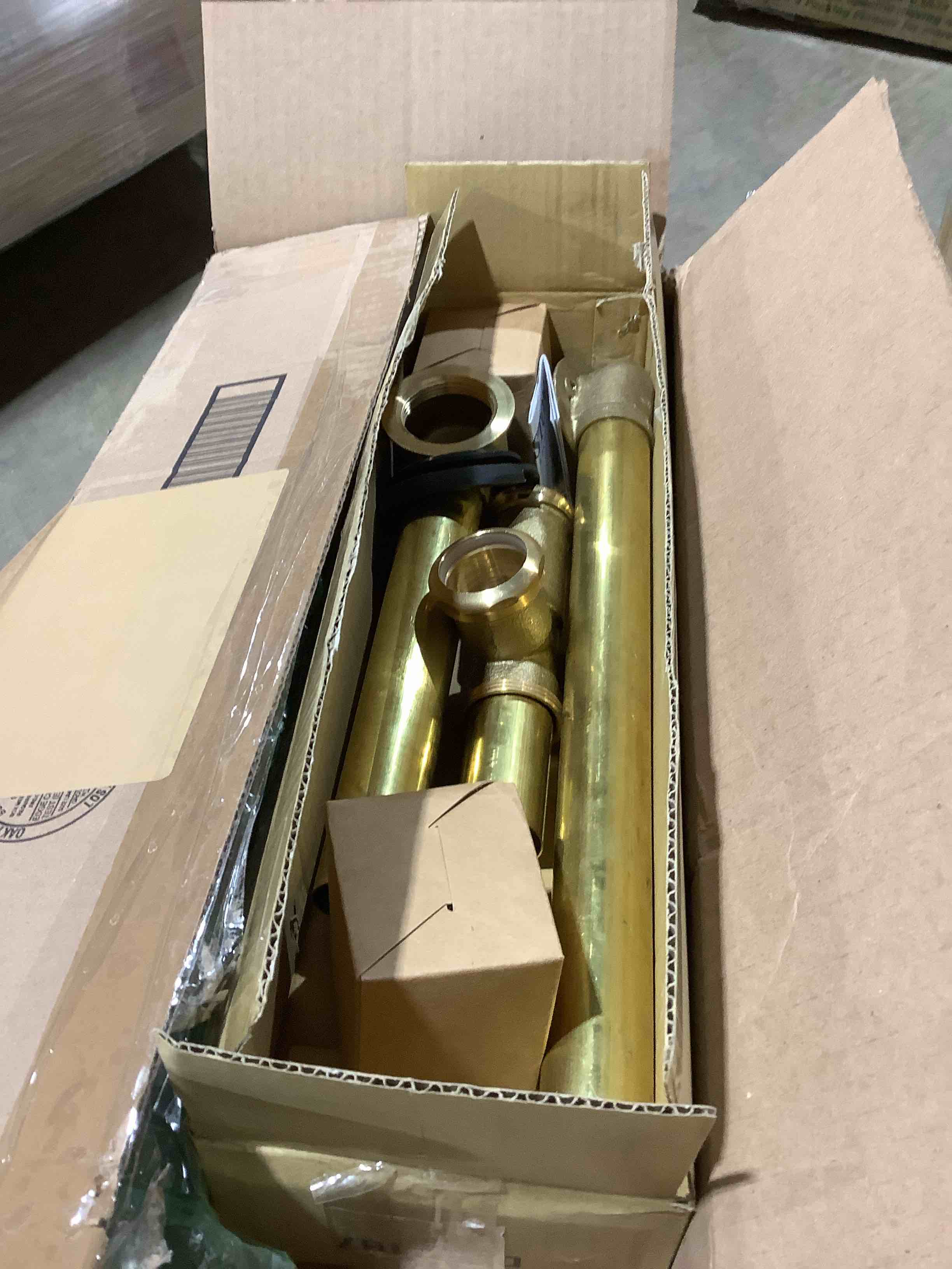 Condition photo showing Good Condition for Gold Tub Leg Tub Drain with Overflow