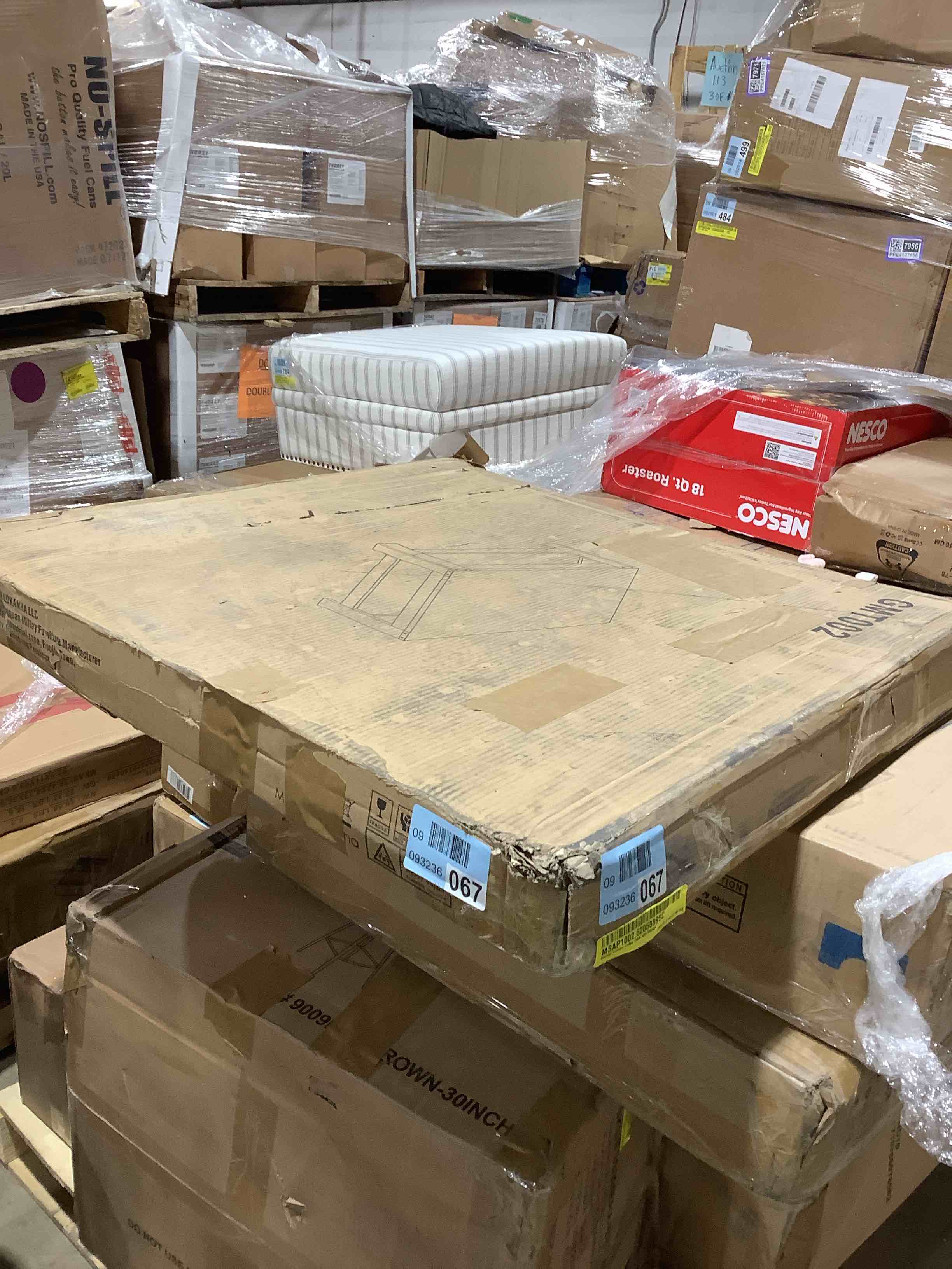 Condition photo showing Good Condition for Dogguan Millay Weddel Basilico coffee table with storage