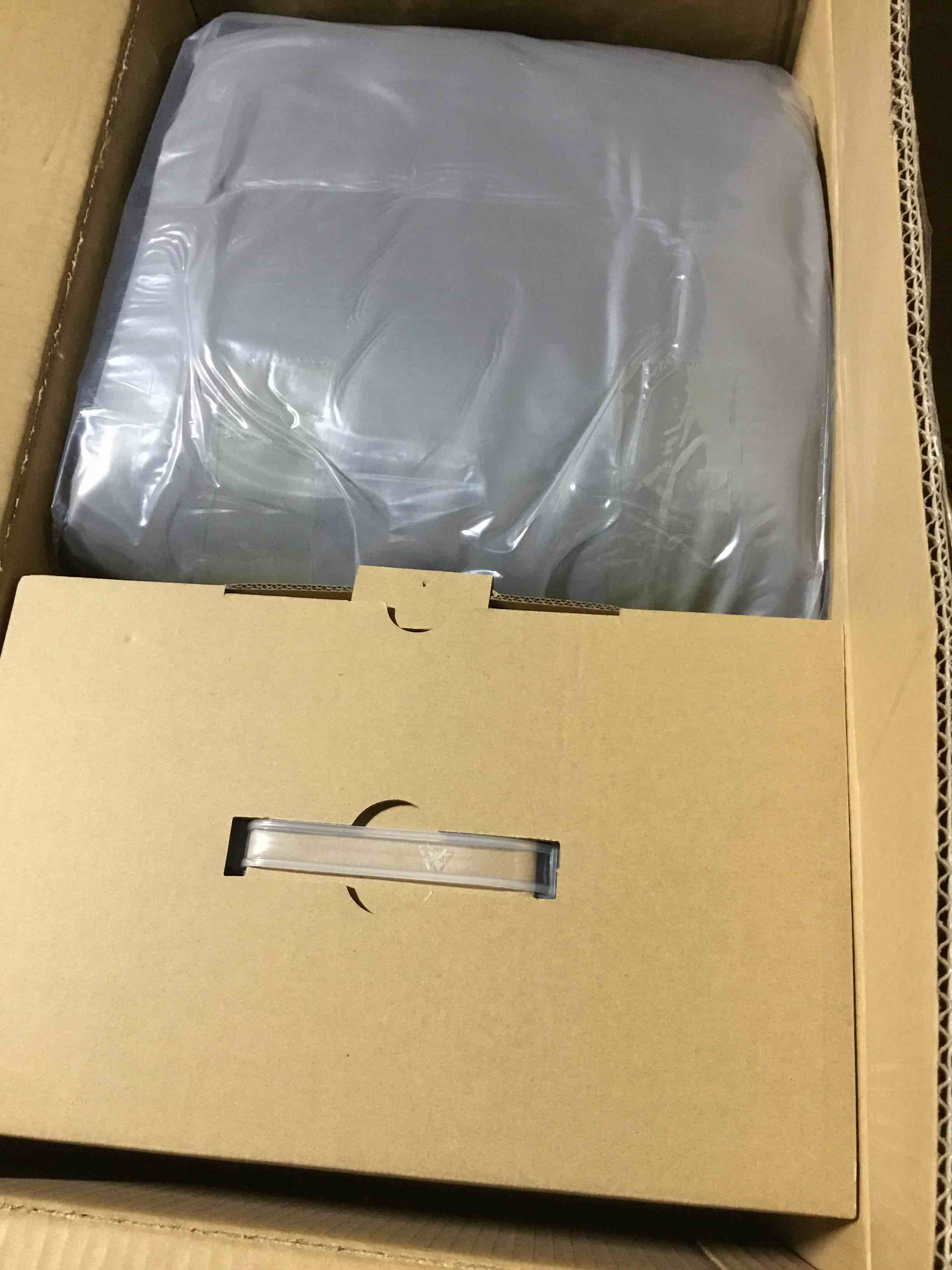 Inflatable Spa Bathtub with Bubble Massage Mat, Remote, Pillow,( missing hose)