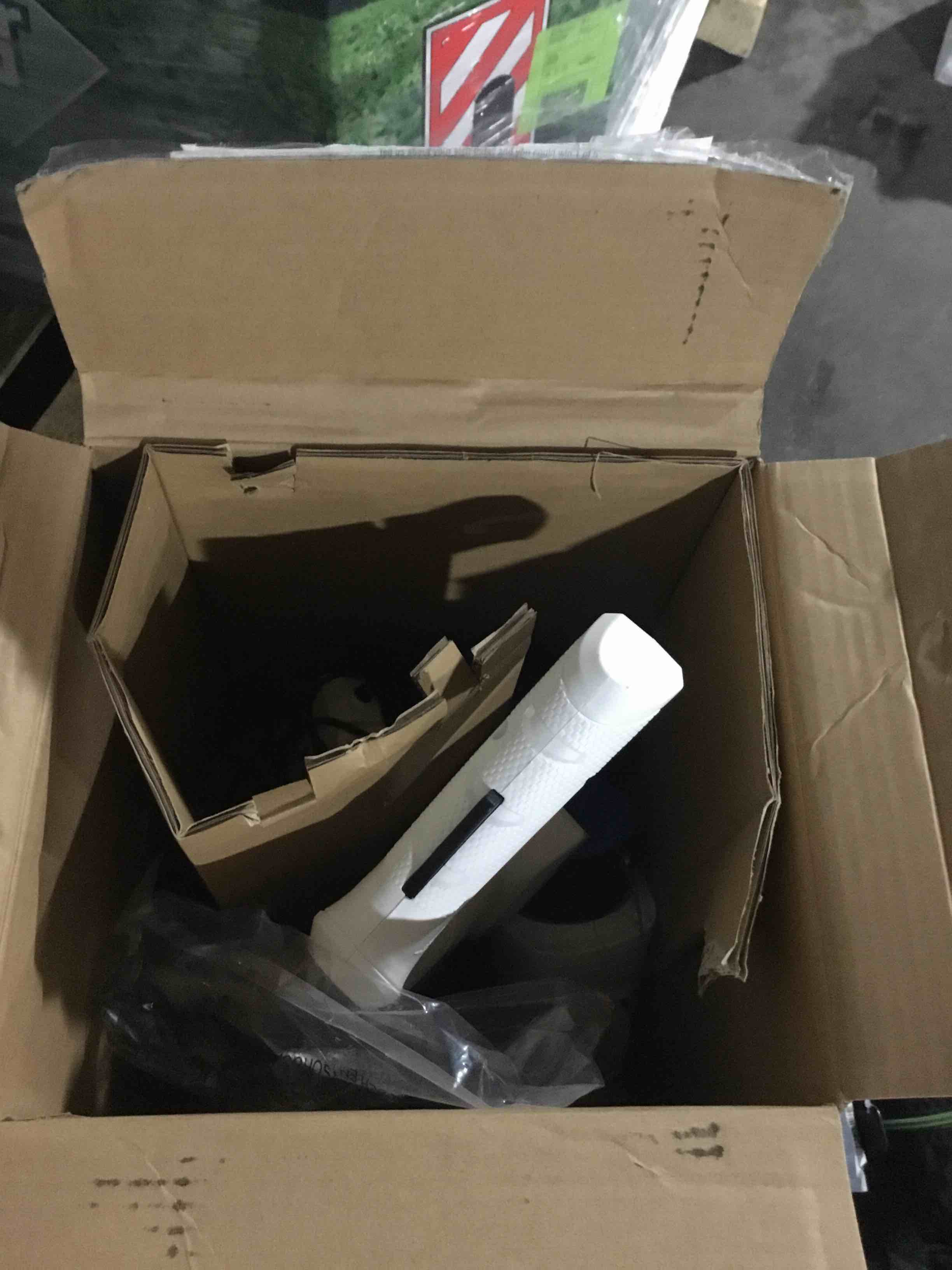 hart 20-volt 10-inch string trimmer/bazooka leaf blower combo kit  (1) 2.0ah lithium-ion battery