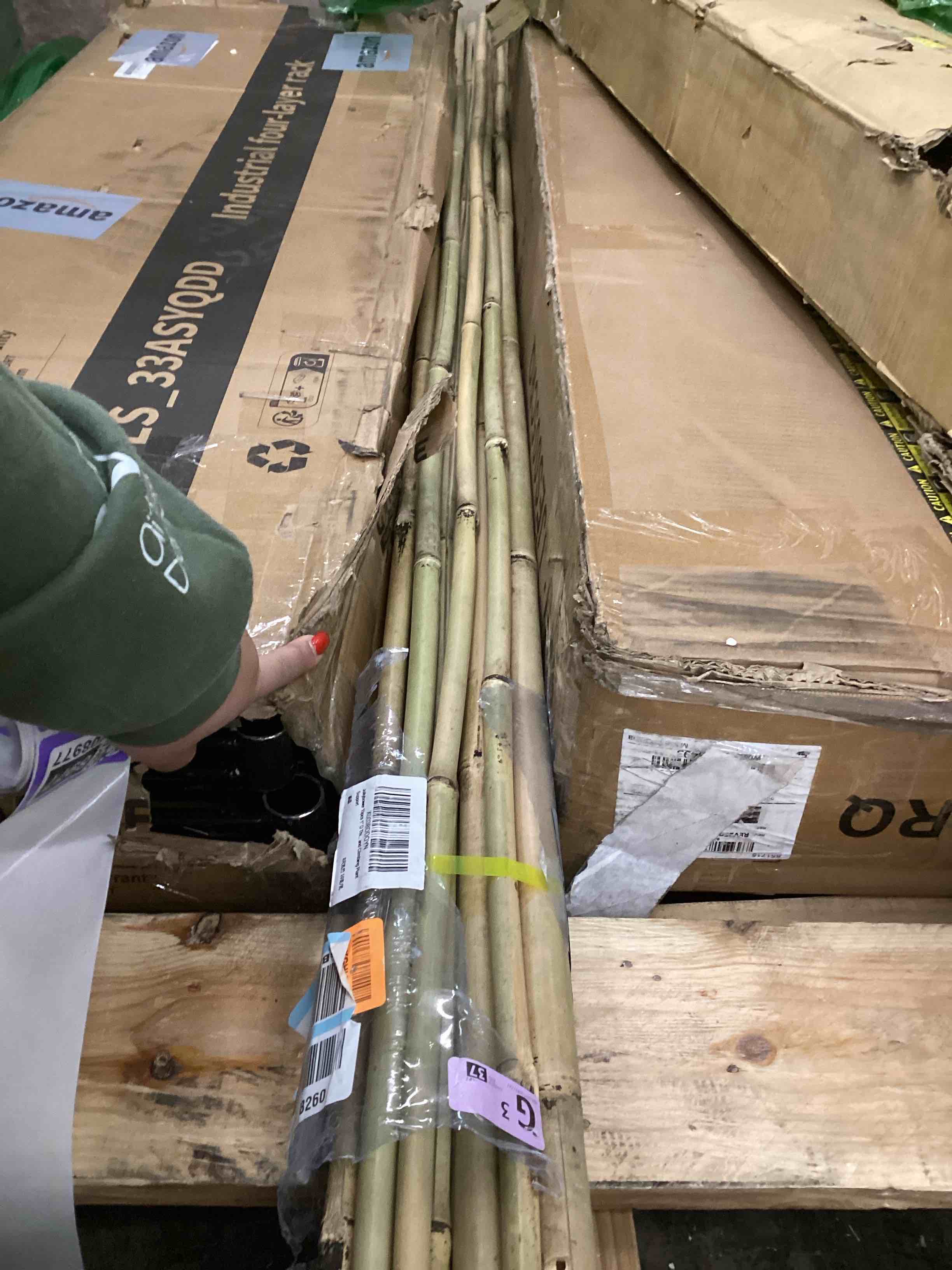 Condition photo showing Good Condition for 10pcs 1" D Thicker Heavy Duty Bamboo Stakes, 8FT Plant Stakes, Natural Garden Stakes for Tomato, Bean, Flowers,Trees Potted and Climbing Plant Support