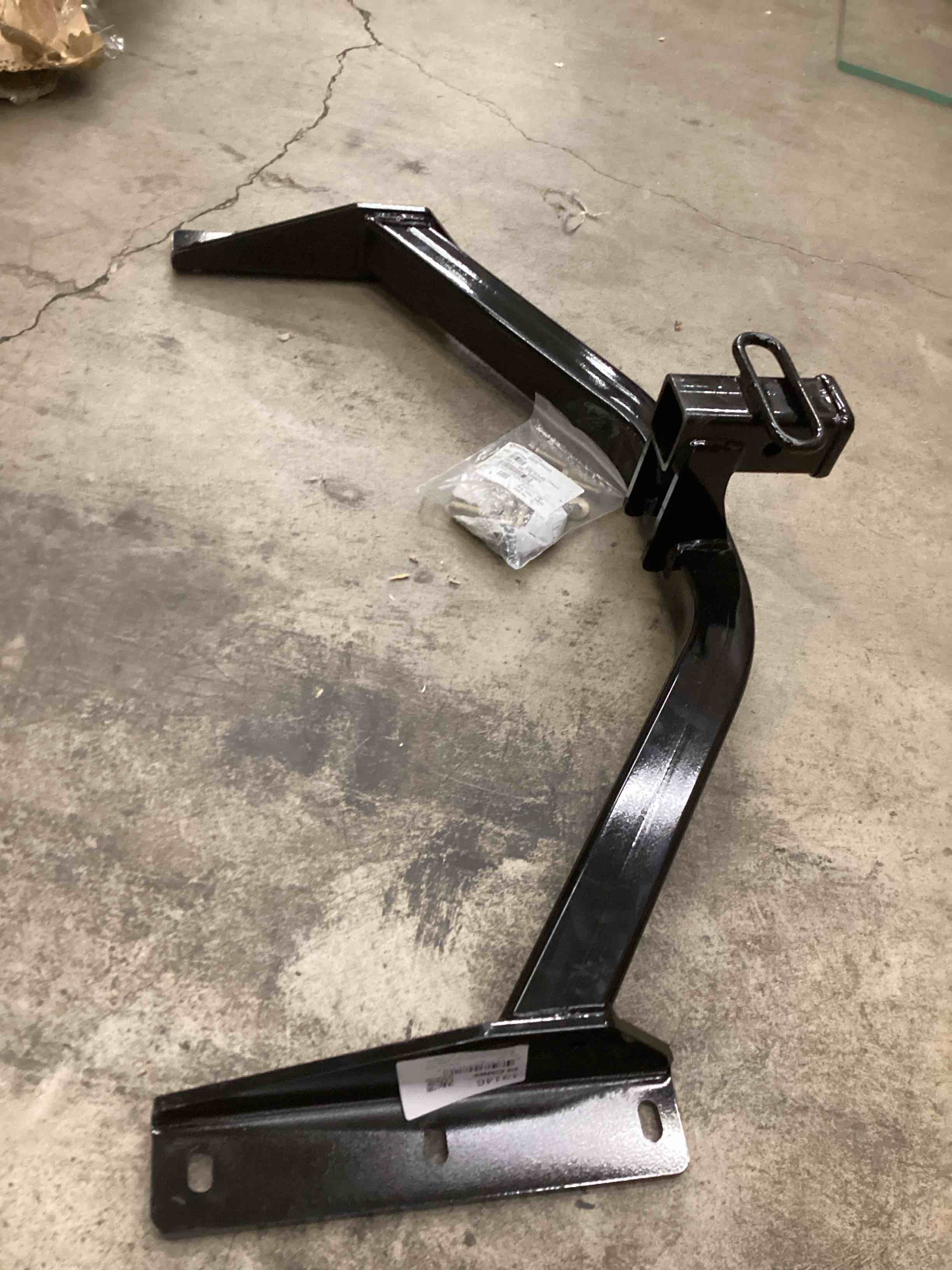 Condition photo showing New/Like New for CURT 13146 Class 3 Trailer Hitch, 2-Inch Receiver, Fits Select Honda Pilot, Acura MDX, GLOSS BLACK POWDER COAT