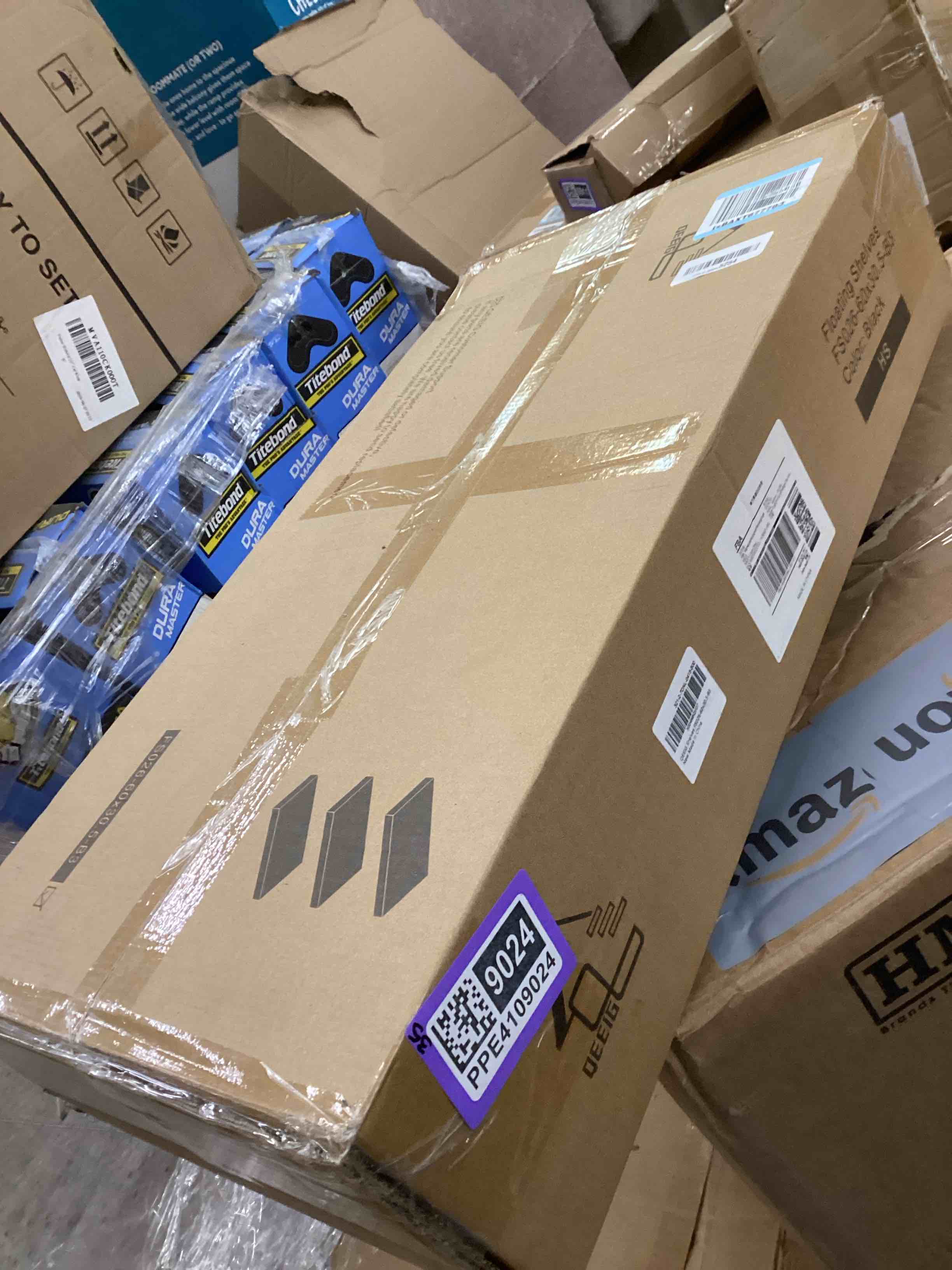 Condition photo showing New/Like New for Floating Shelves FS026 Black 