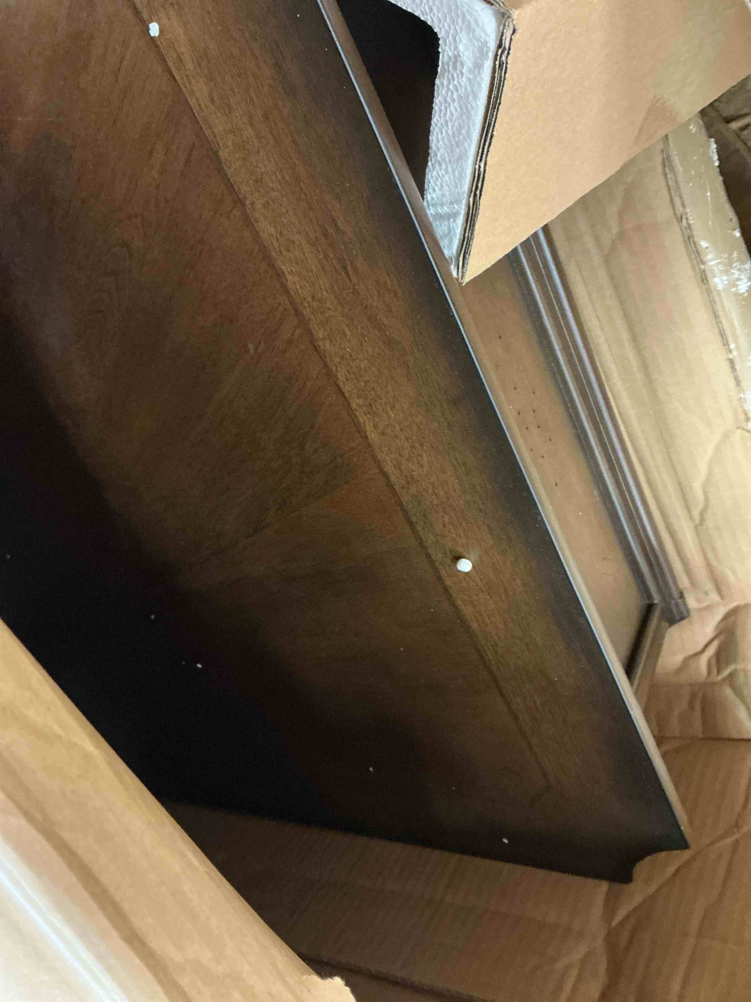 Condition photo showing As Is for 487-ho105t jr executive desk top(incomplete)