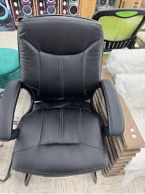 +2 this black leather executive office chair is similar in style to the bestmassage big and tall executive chair