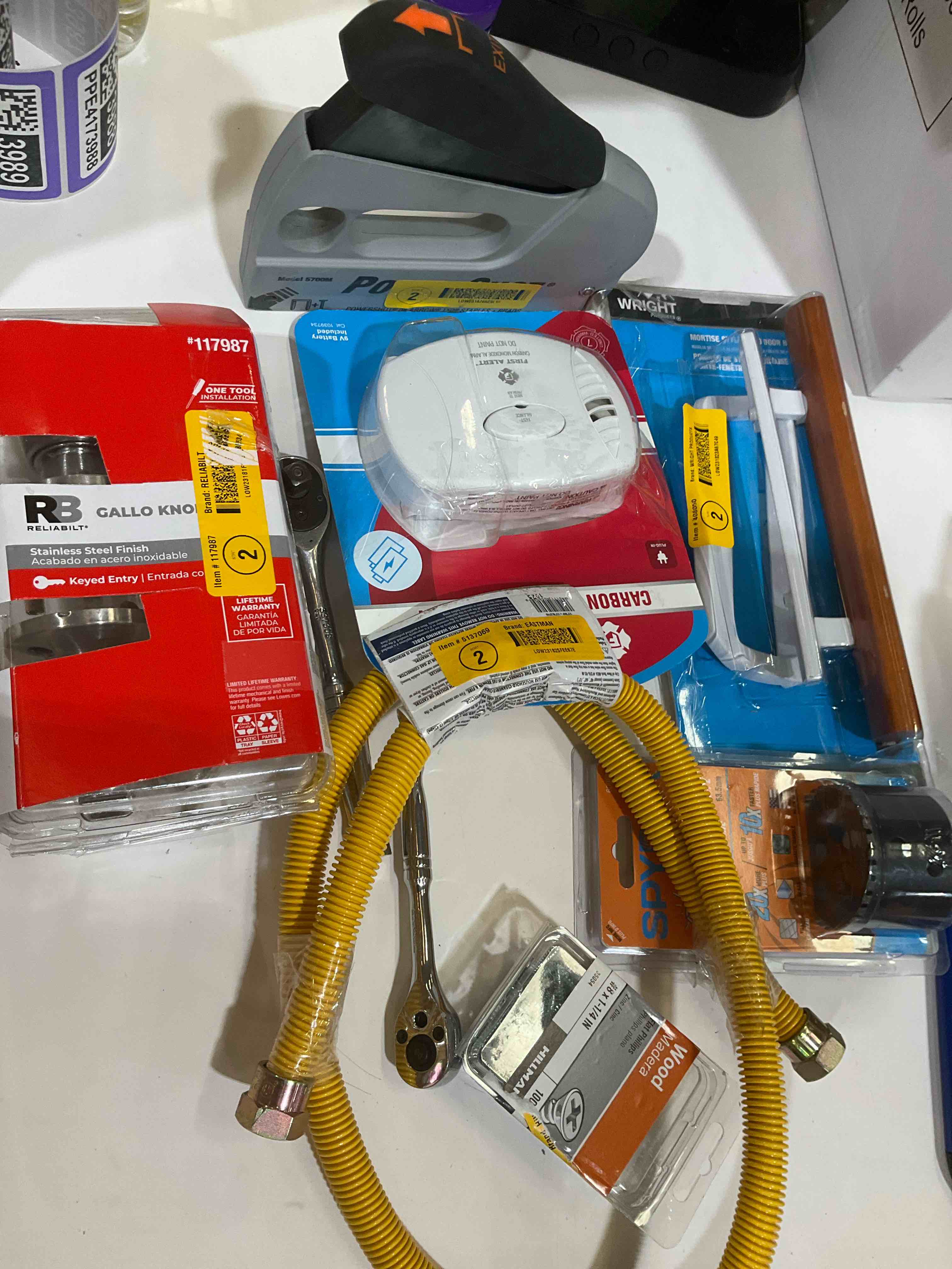 https://s3.amazonaws.com/lotting-images-prod/bidfta/PPE4173979_1777303421911.jpeg
