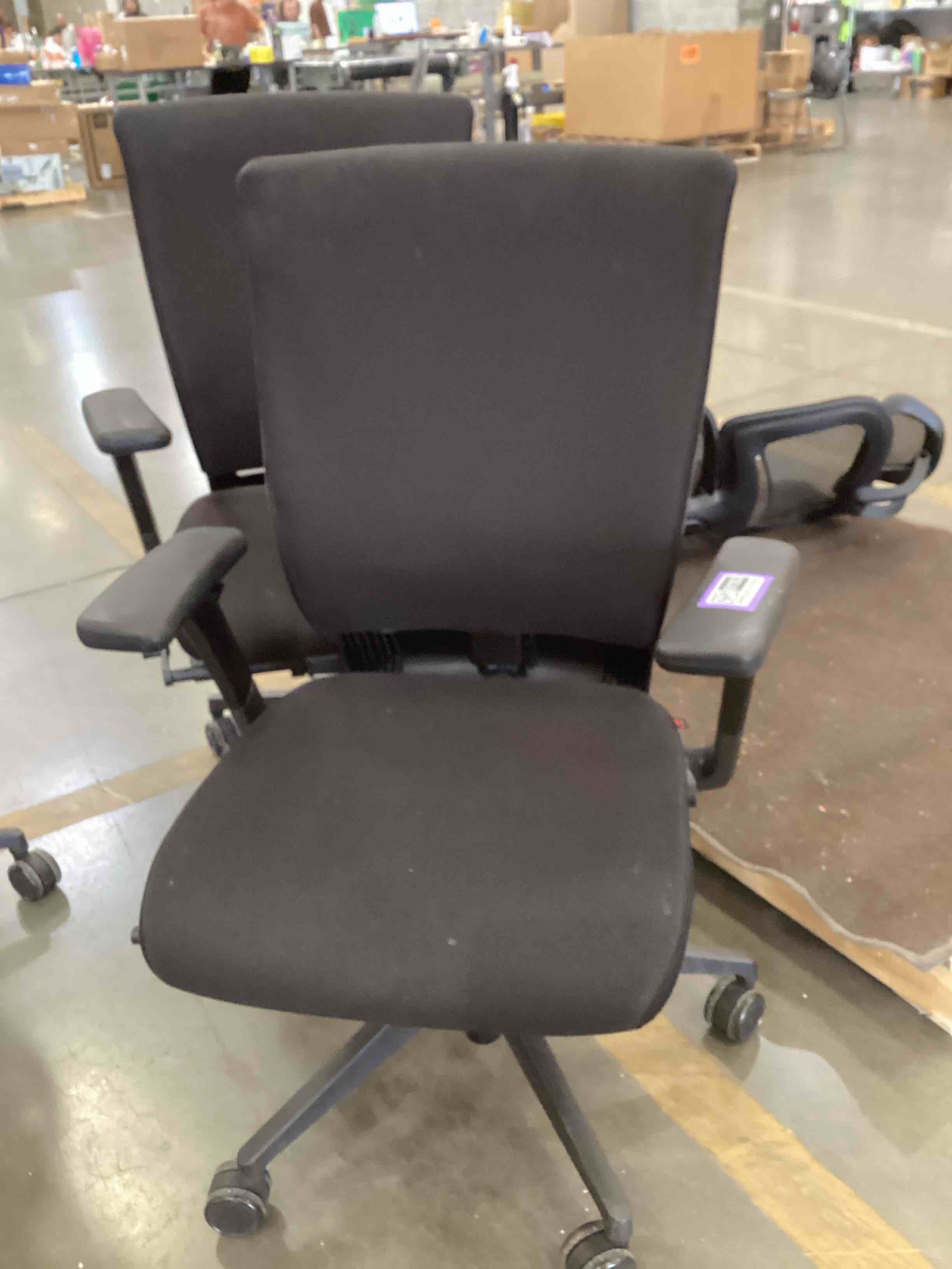 overview   based on search results, this appears to be a used task chair, similar to models from brands like sitonit or realspace. 