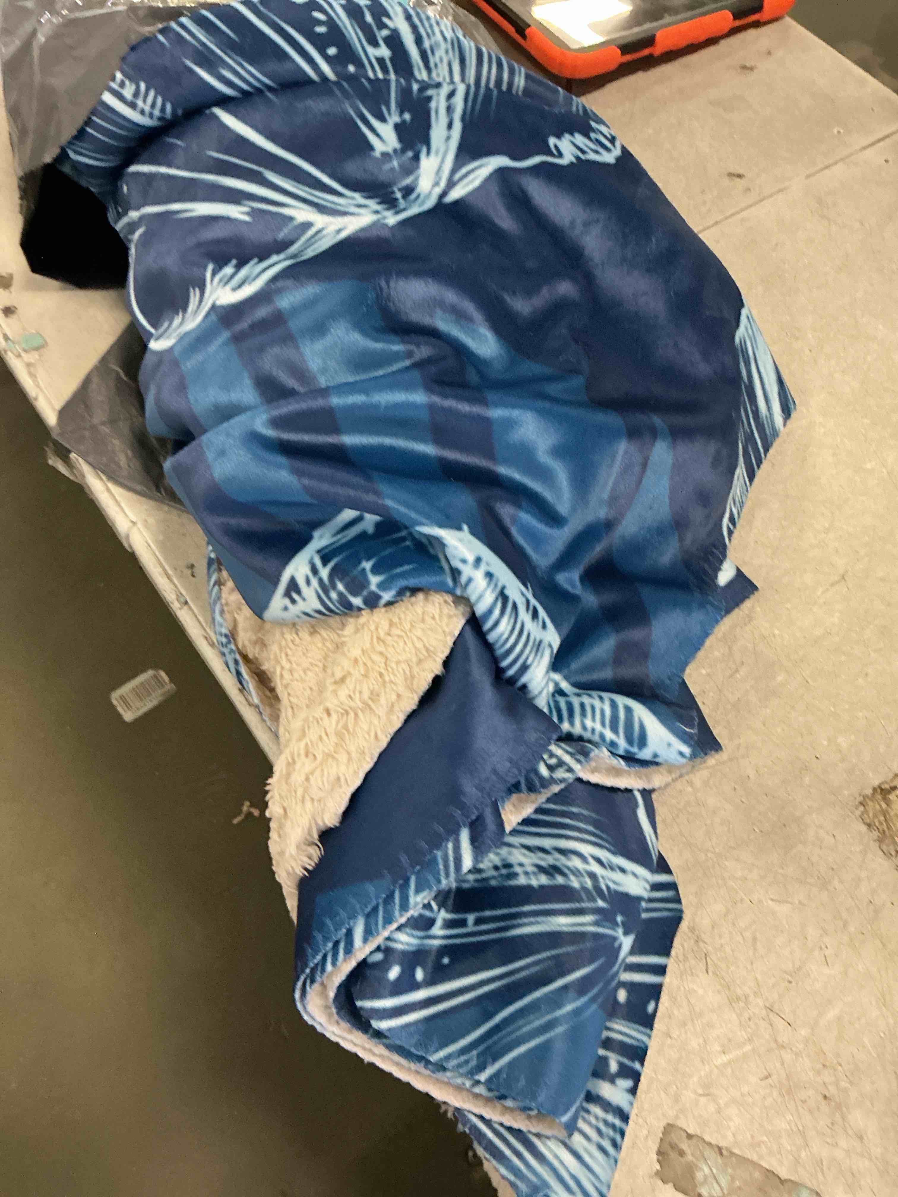 Condition photo showing item condition for (similar image) Ocean Life Coastal Throw Blanket: Soft Plush Velvet Fleece Calming Hues of Blues Beige on White, Accent for Sofa Couch Chair Bed or Dorm (Coastal Shells)