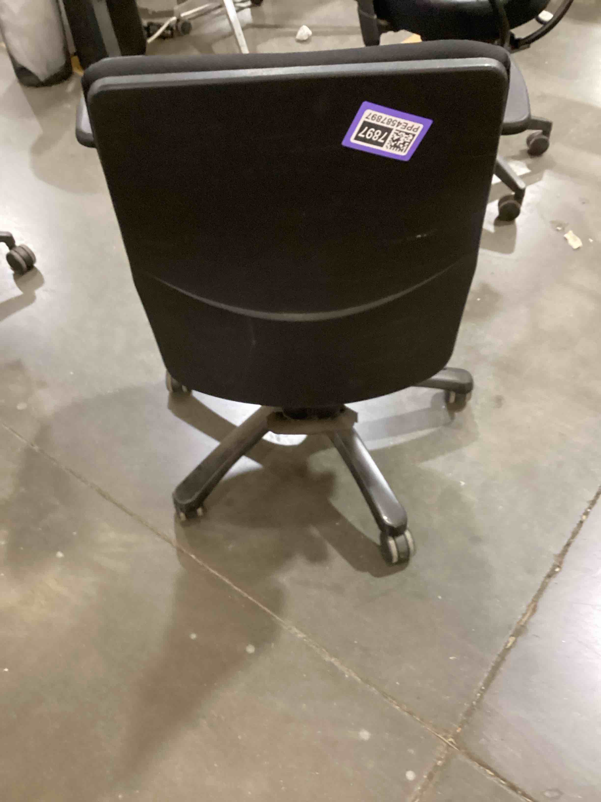 Condition photo showing Good Condition for office chair
