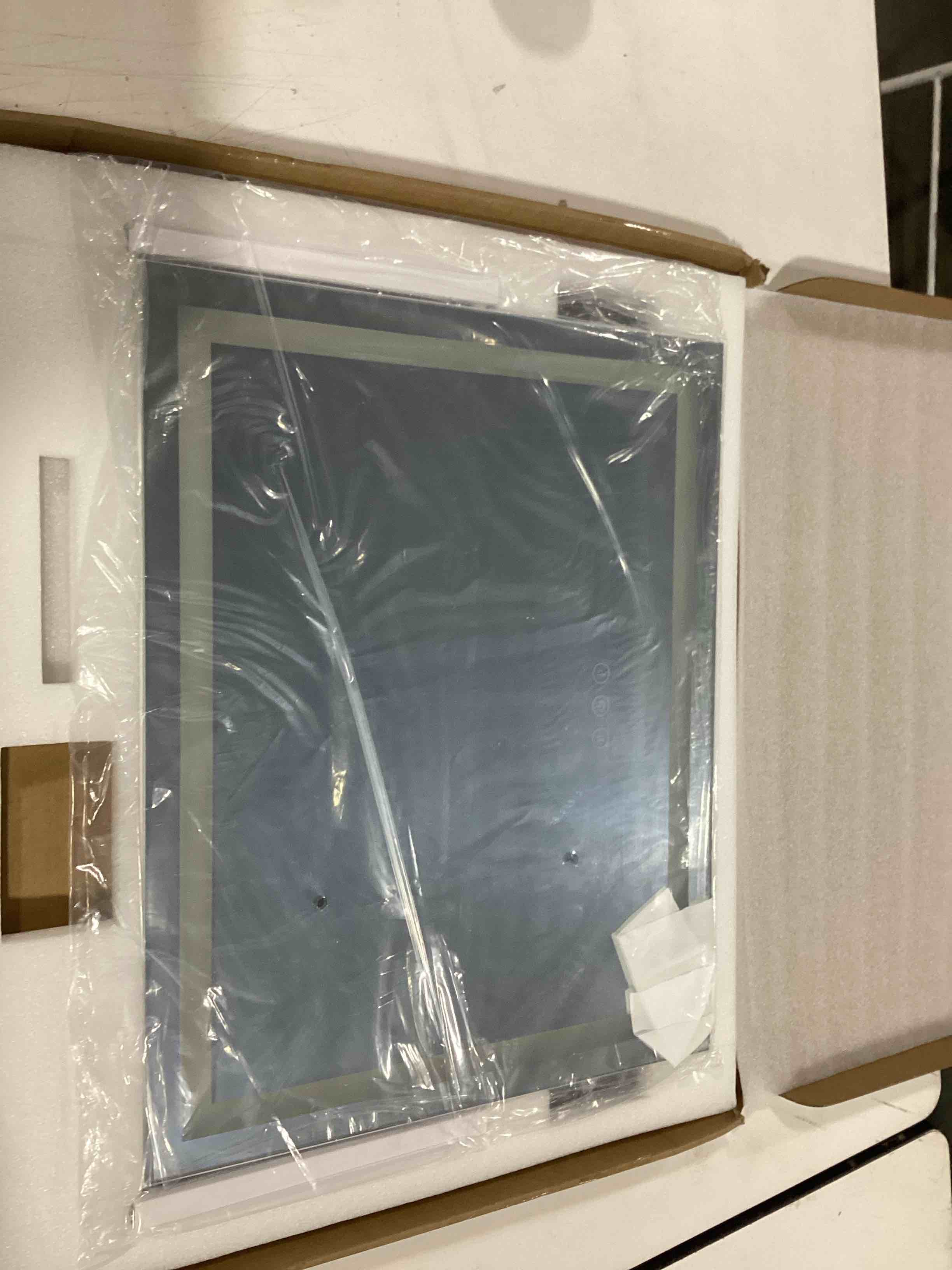 Condition photo showing Good Condition for fennio vanity mirror with lights 22''x18'' makeup mirror with lights,lighted makeup mirror with 10x magnification and usb?smart touch screen with 3-color lighting,dimmable?square white? white 22"l x 18"w
