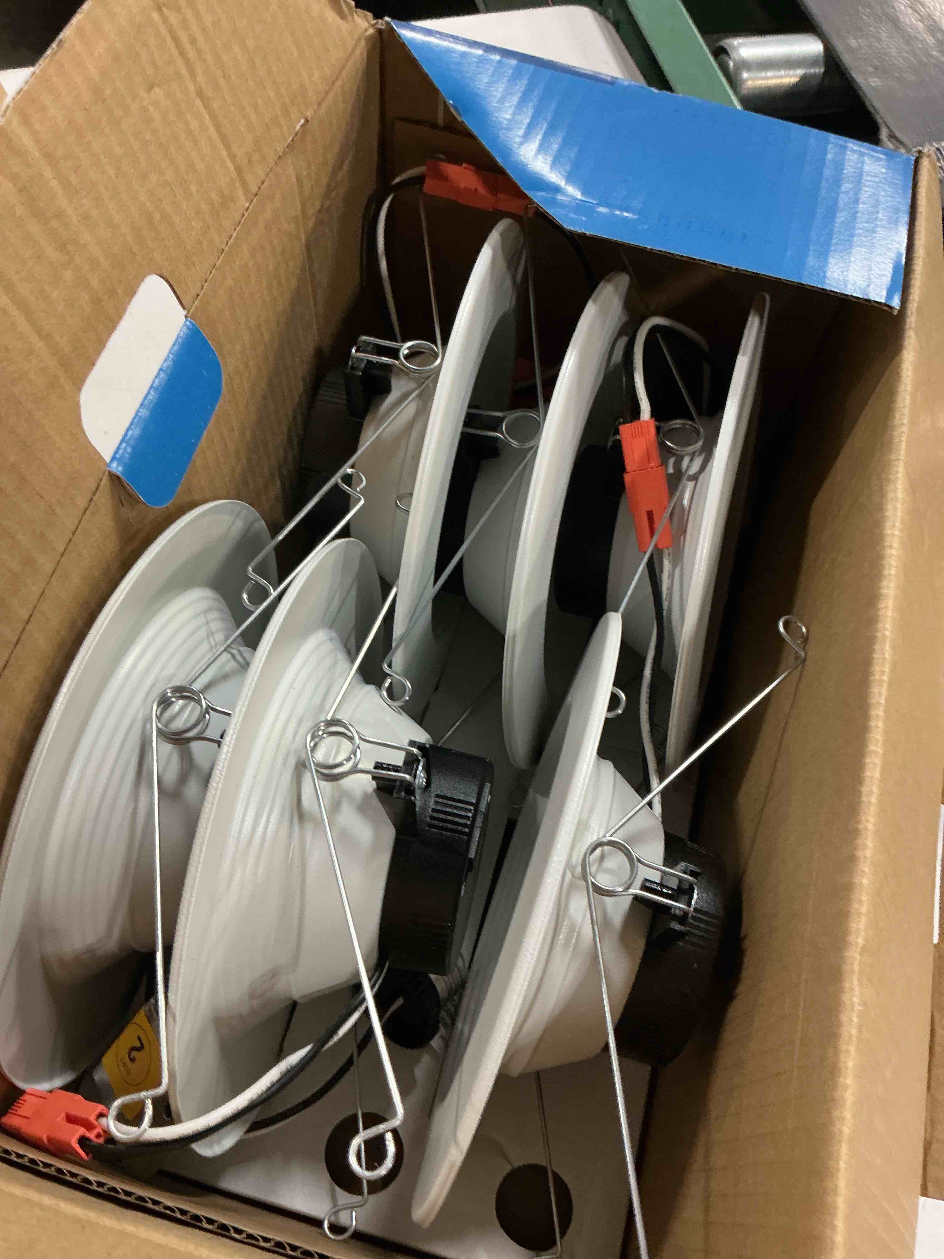 Condition photo showing As Is for utilitech white 6-in 1250 -lumens switchable white round dimmable led wet rated recessed