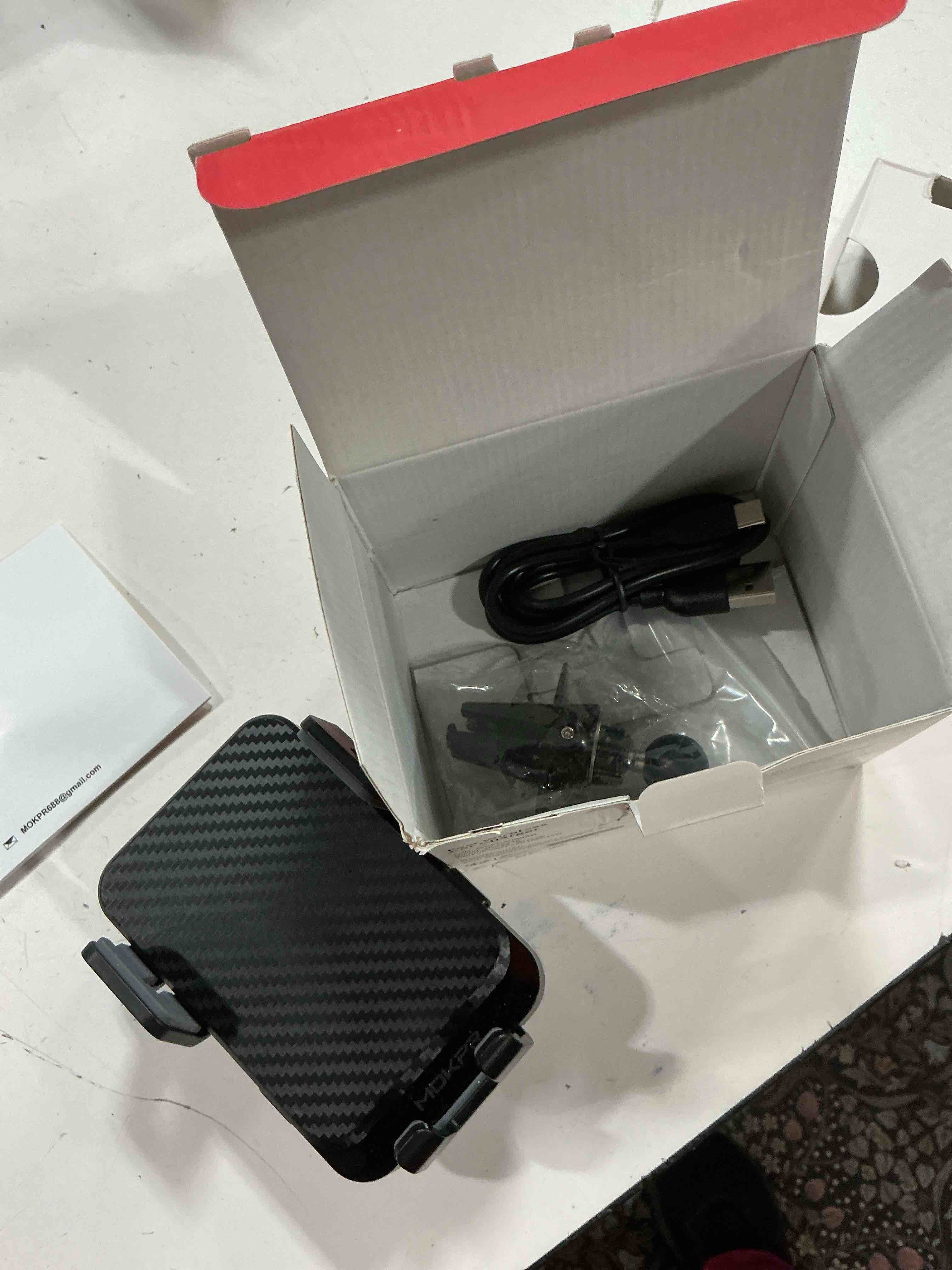 Condition photo showing New/Like New for wireless car charger, mokpr auto-clamping car mount