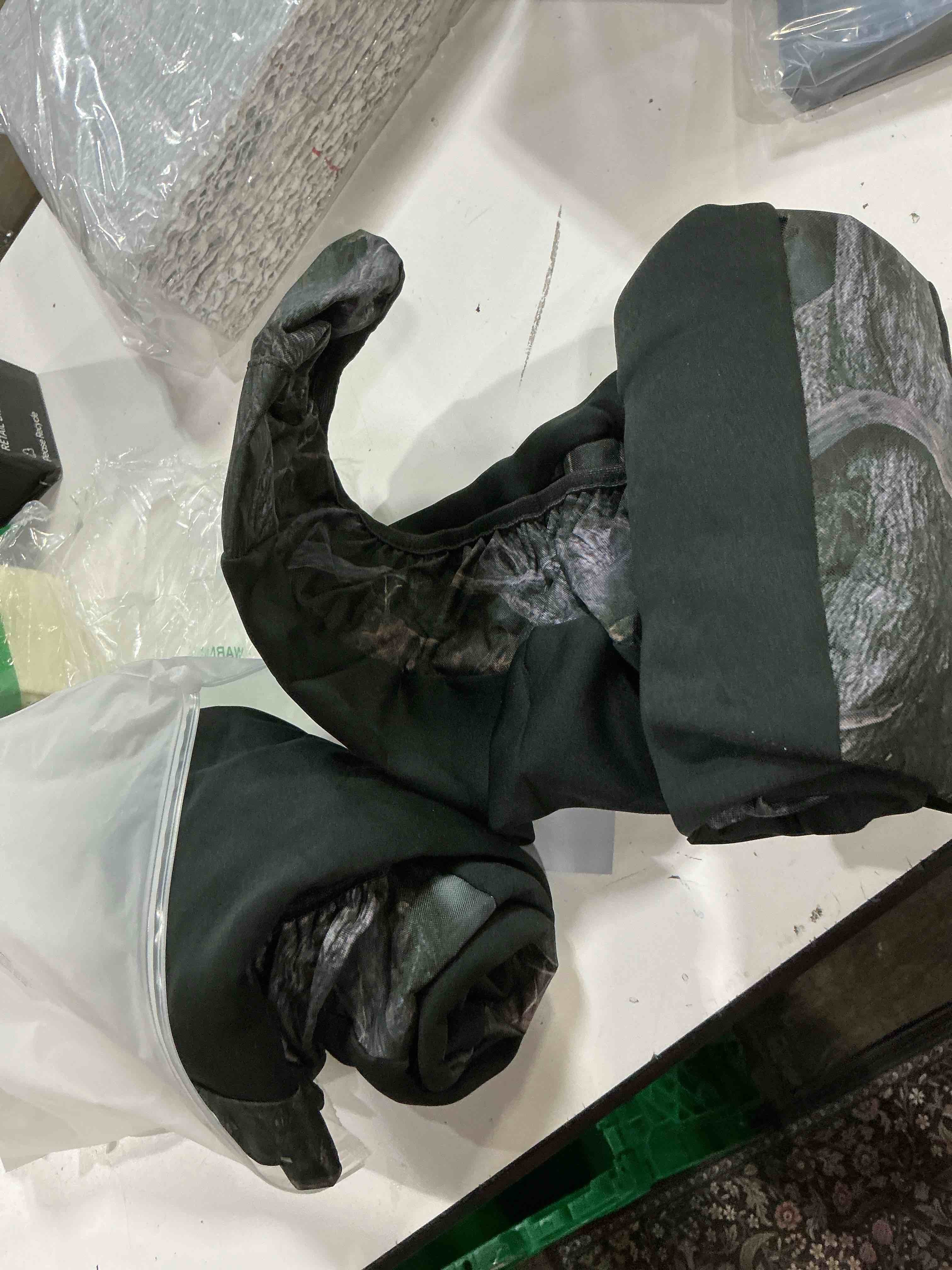 Condition photo showing Good Condition for upgraded neoprene seat covers