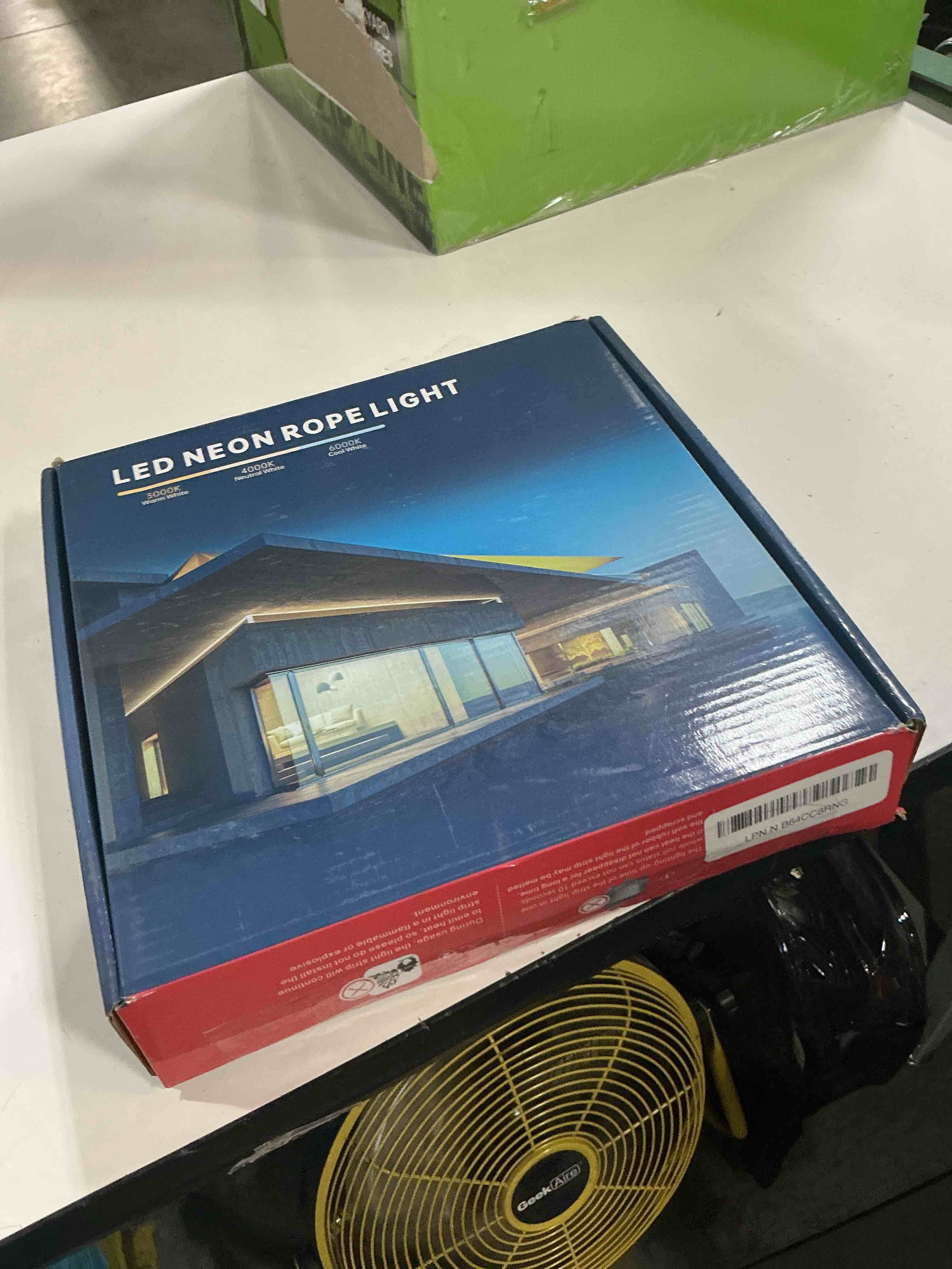 https://s3.amazonaws.com/lotting-images-prod/bidfta/PPE4749039_1777041063441.jpeg