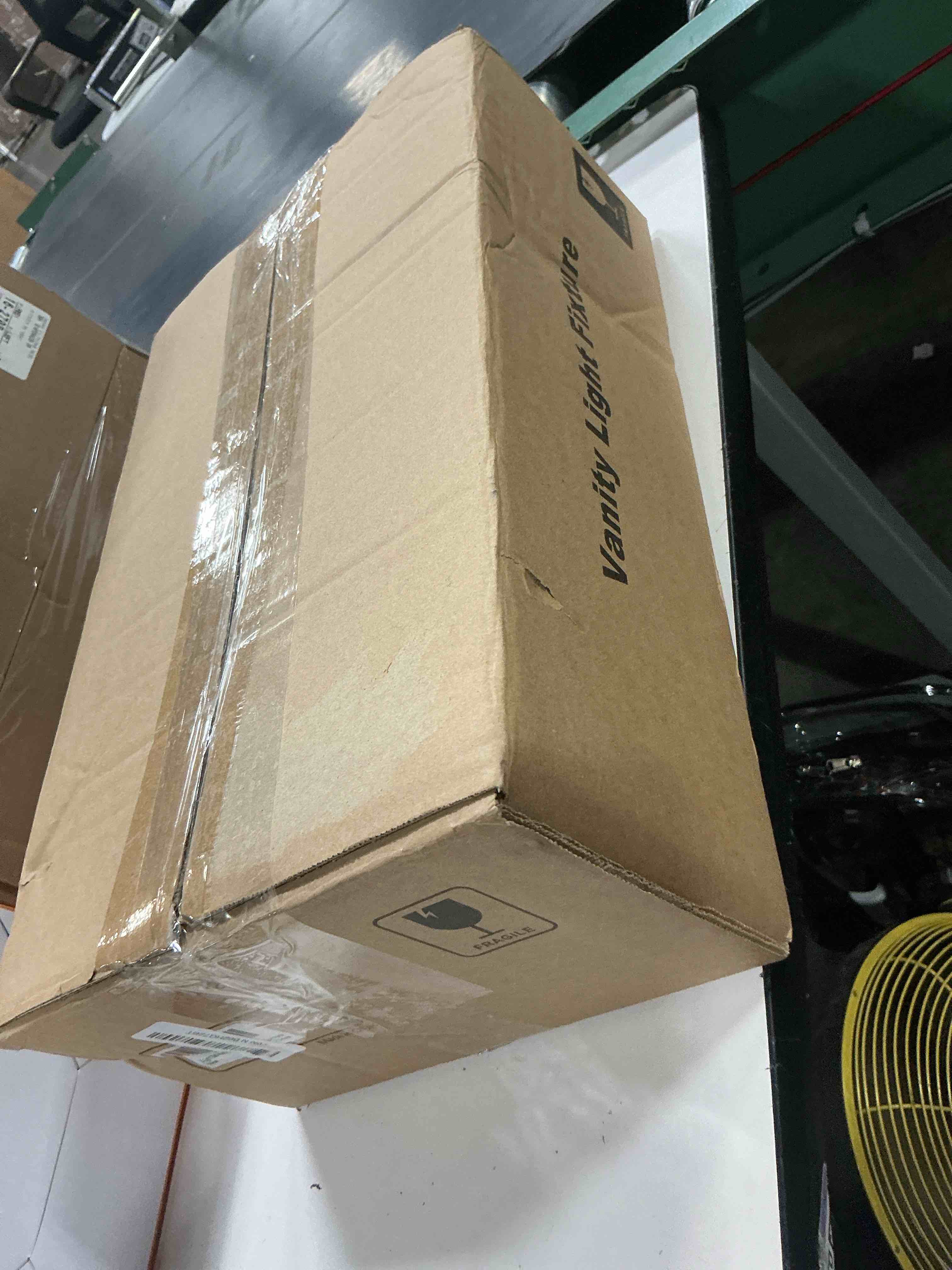 https://s3.amazonaws.com/lotting-images-prod/bidfta/PPE4749055_1777042096079.jpeg