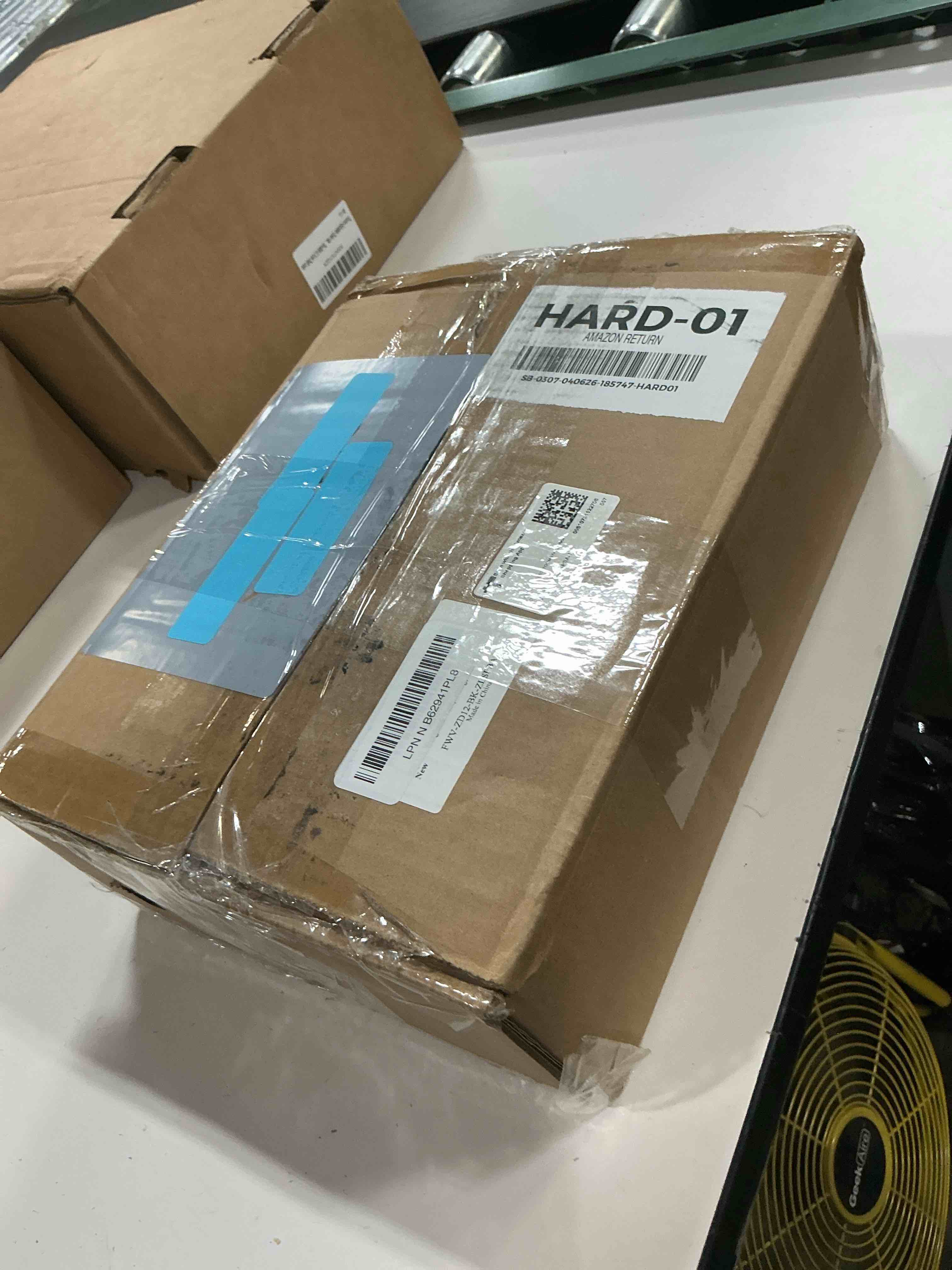 https://s3.amazonaws.com/lotting-images-prod/bidfta/PPE4749068_1777043420602.jpeg