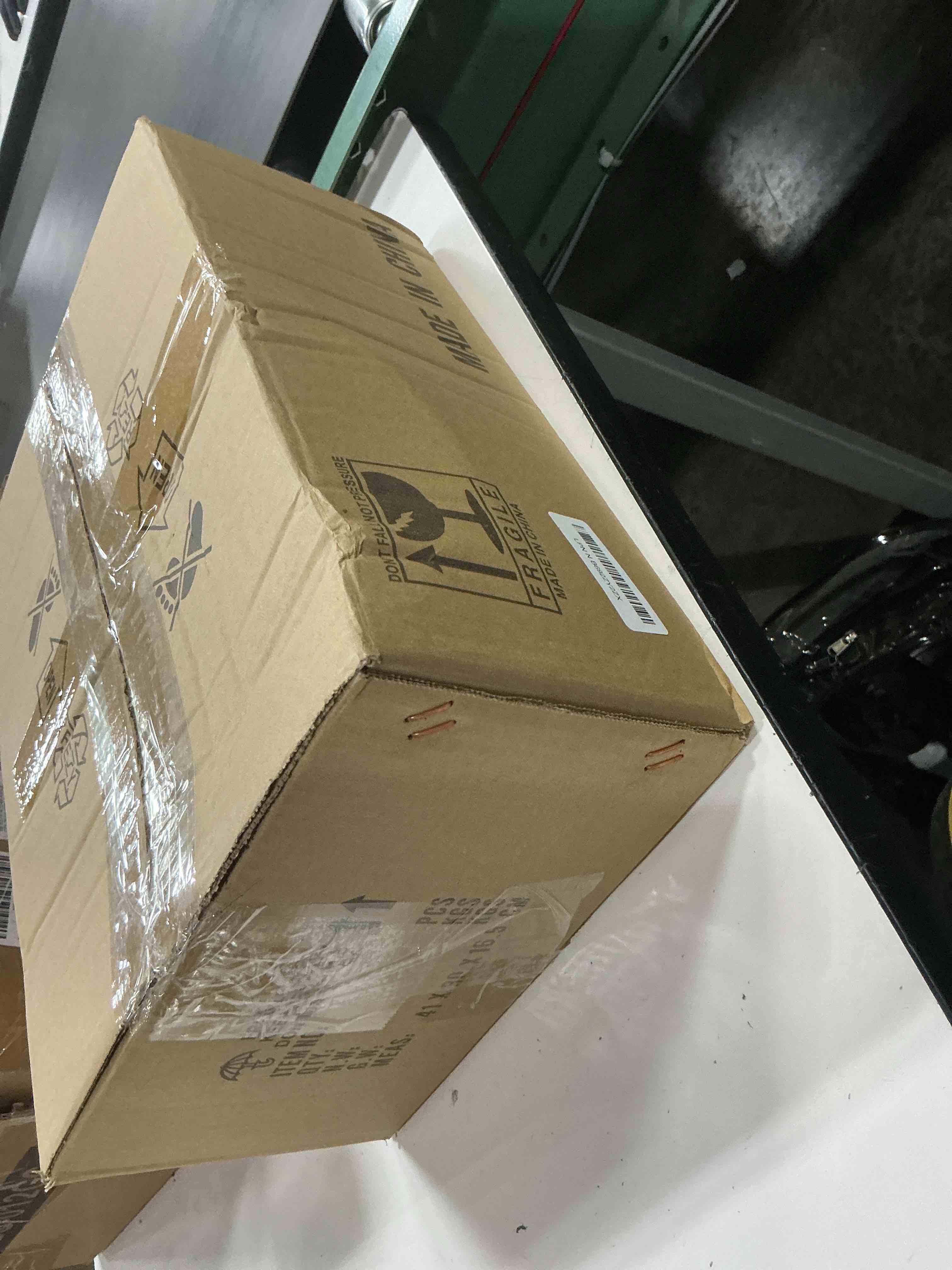 https://s3.amazonaws.com/lotting-images-prod/bidfta/PPE4749079_1777044174338.jpeg