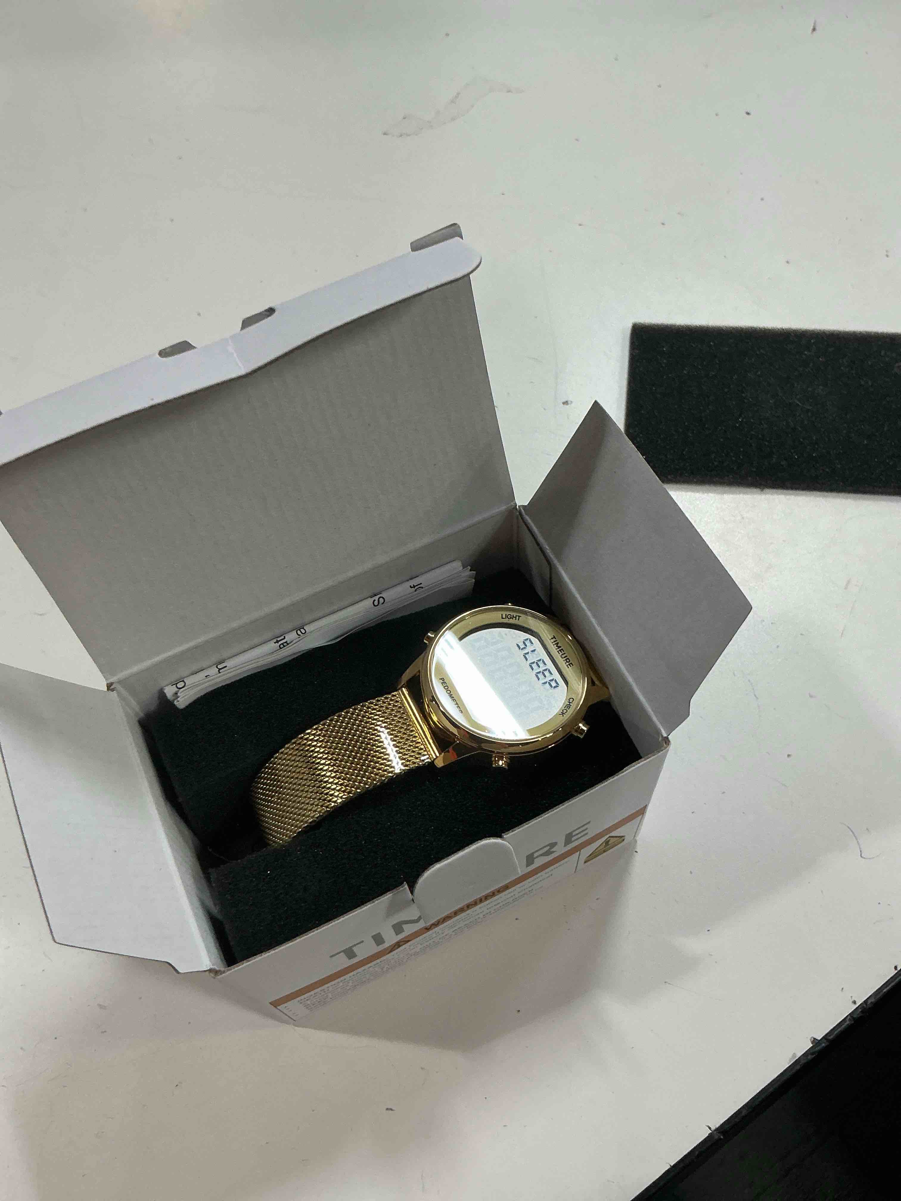 https://s3.amazonaws.com/lotting-images-prod/bidfta/PPE4749090_1777045146902.jpeg