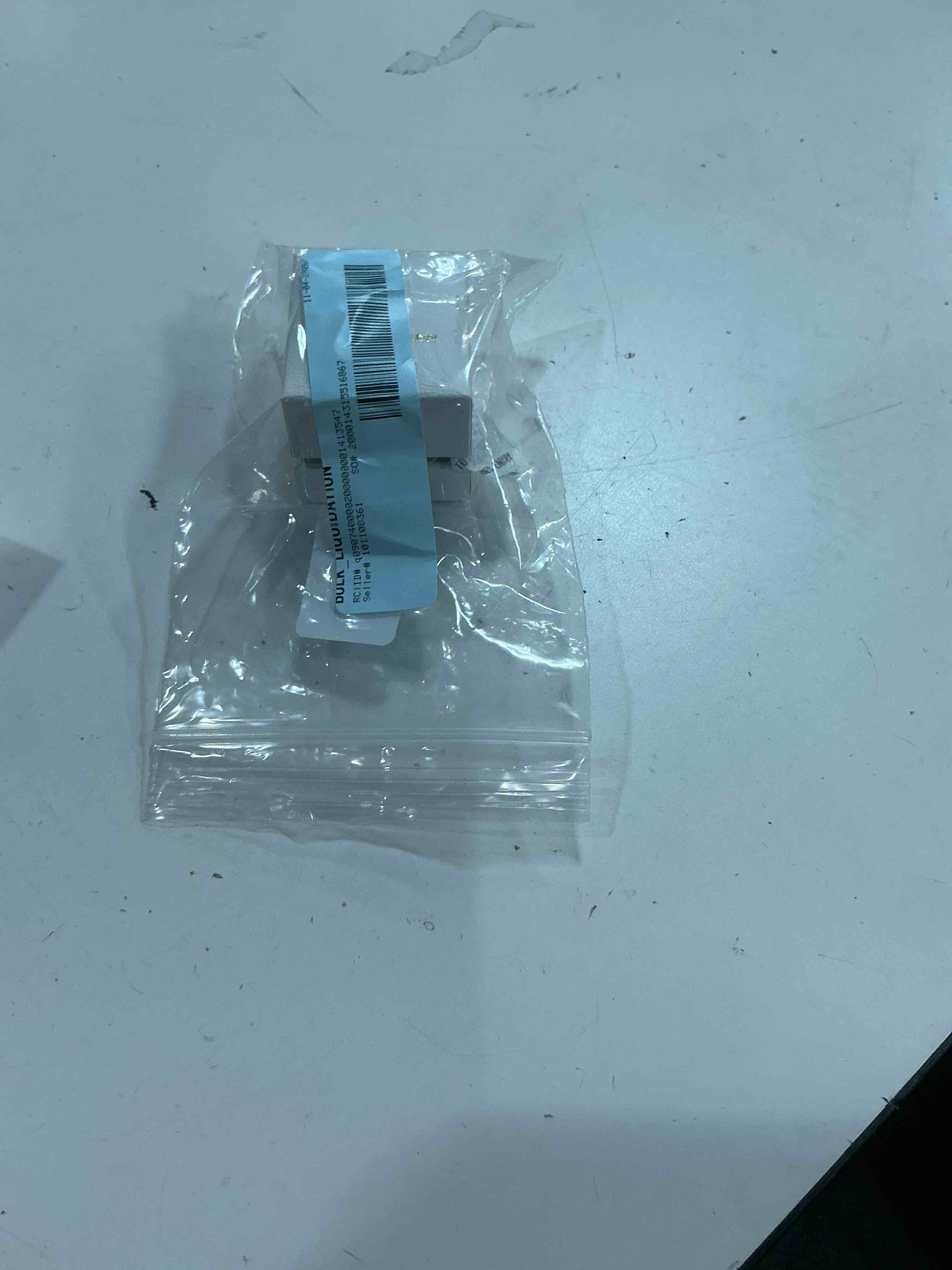 https://s3.amazonaws.com/lotting-images-prod/bidfta/PPE4749153_1777057164701.jpeg
