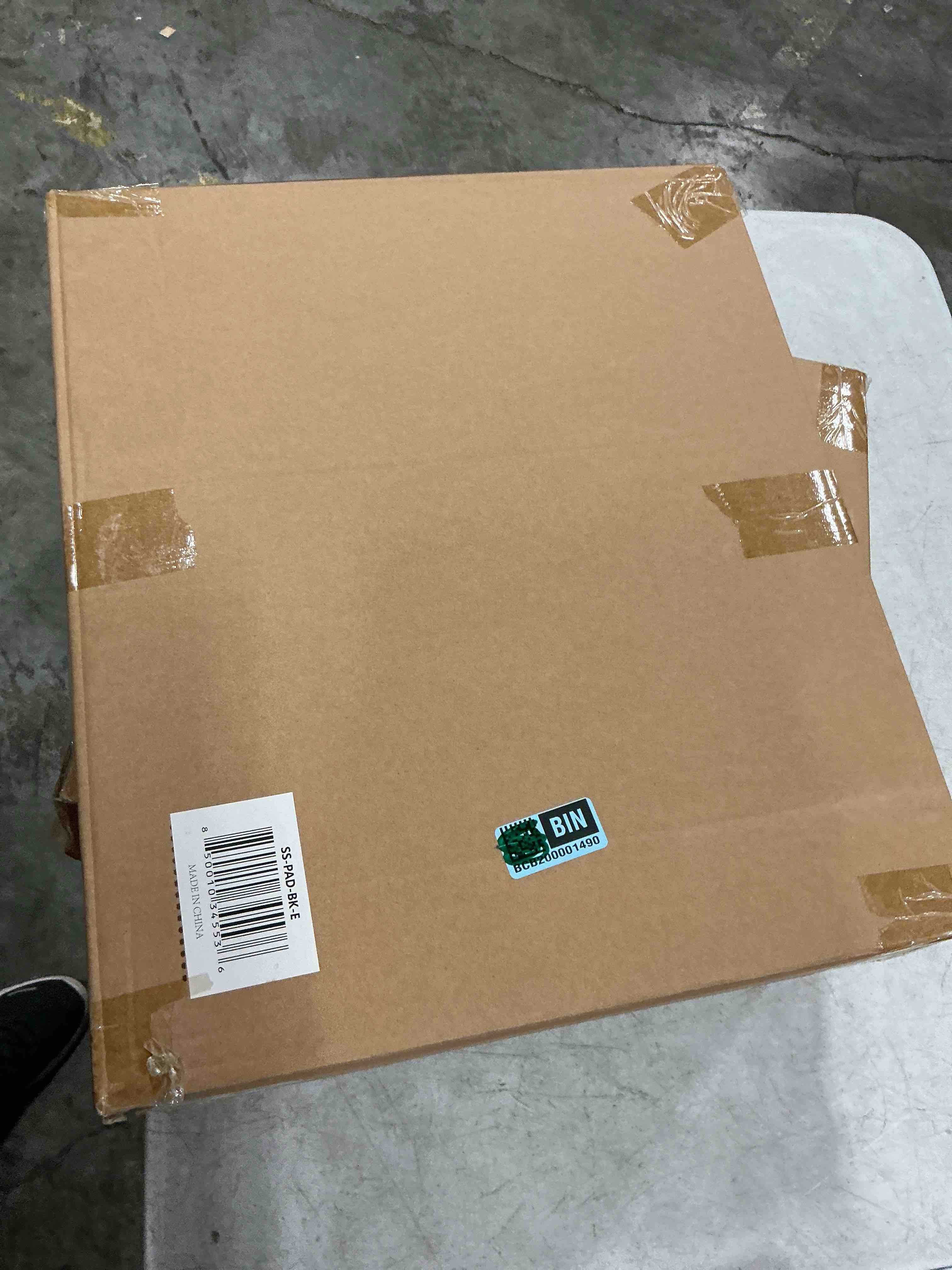 https://s3.amazonaws.com/lotting-images-prod/bidfta/PPE4749349_1777309566371.jpeg