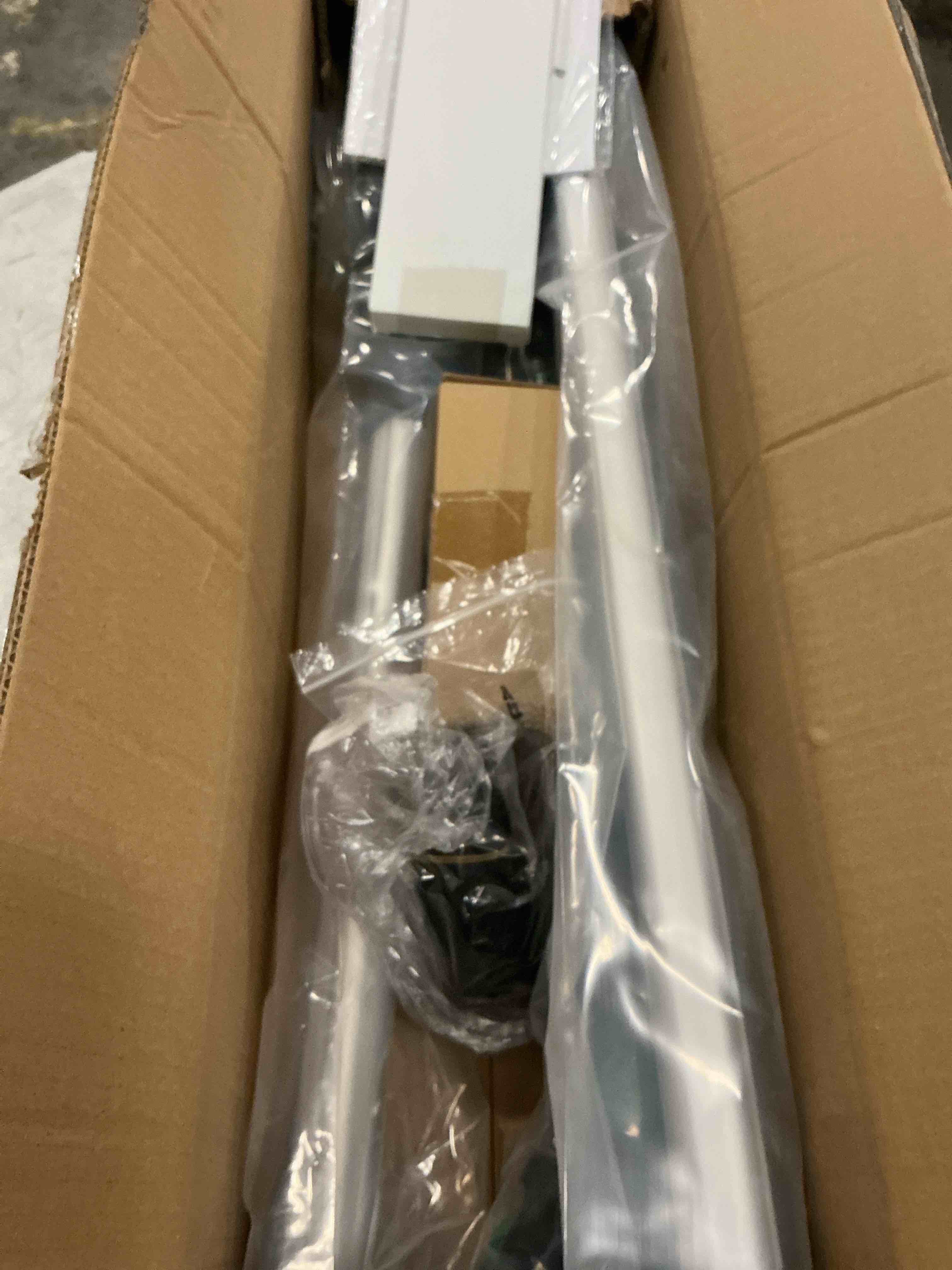 Condition photo showing New/Like New for elevon caligreen tools 20v 8" cordless polesaw pole saw 10ft reach great for pruning and trimming branches 2.5ah battery and charger included