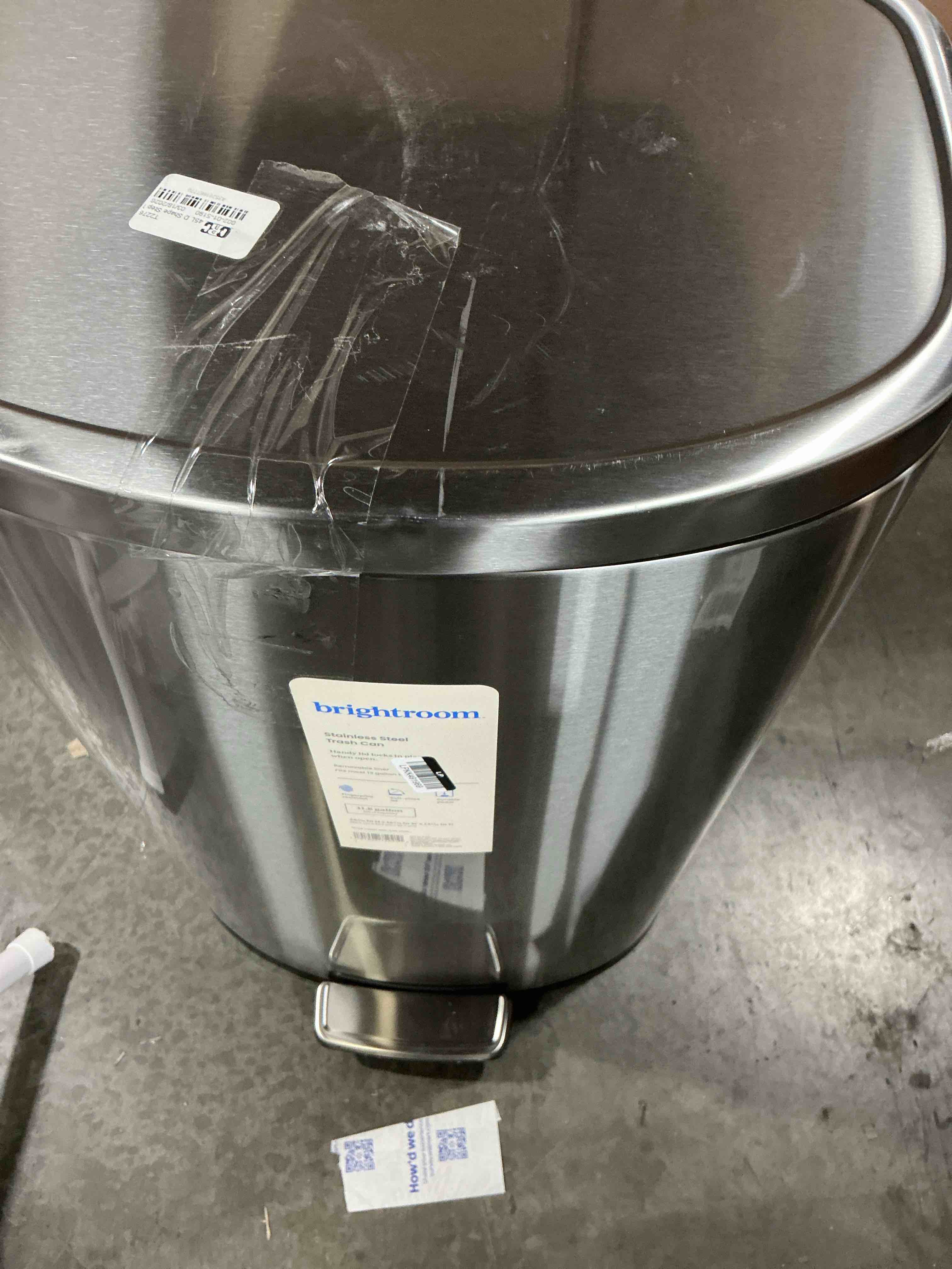 Condition photo showing Good Condition for 45l d shape step trash can - brightroom™