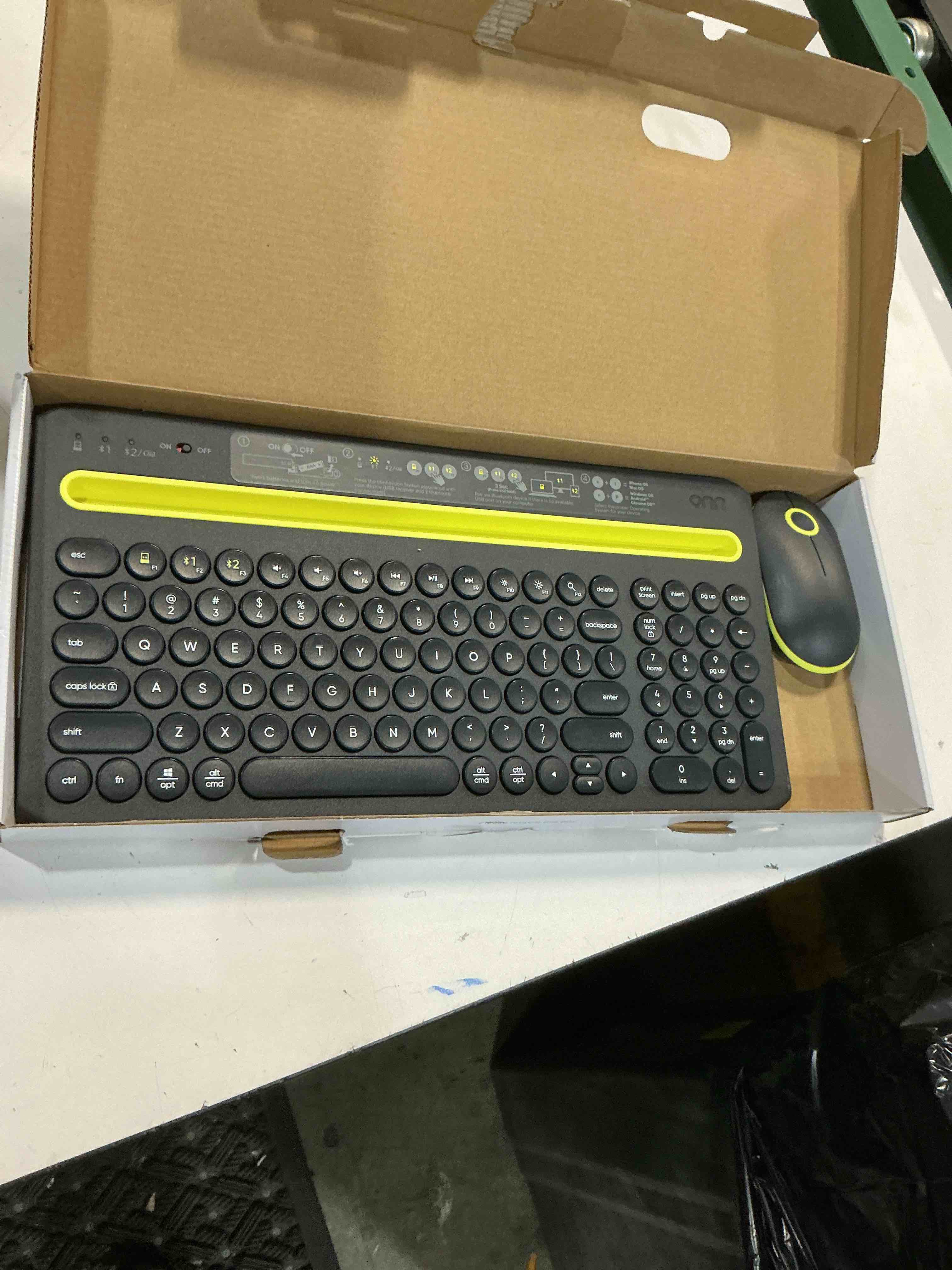 Condition photo showing Good Condition for onn multi device keyboard and mouse