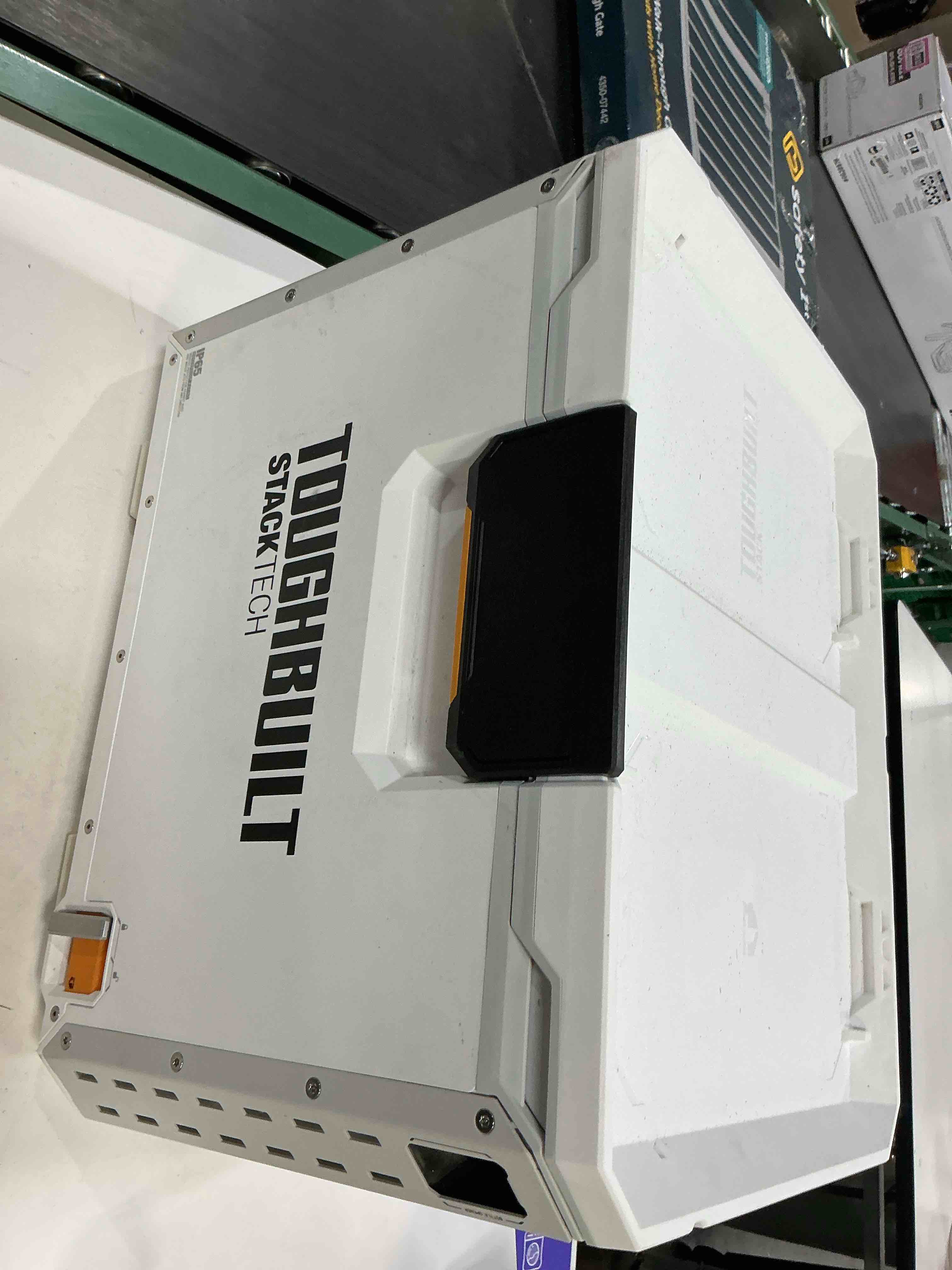 Condition photo showing Good Condition for toughbuilt stacktech xl white 38 quart(s) hard insulated chest cooler
