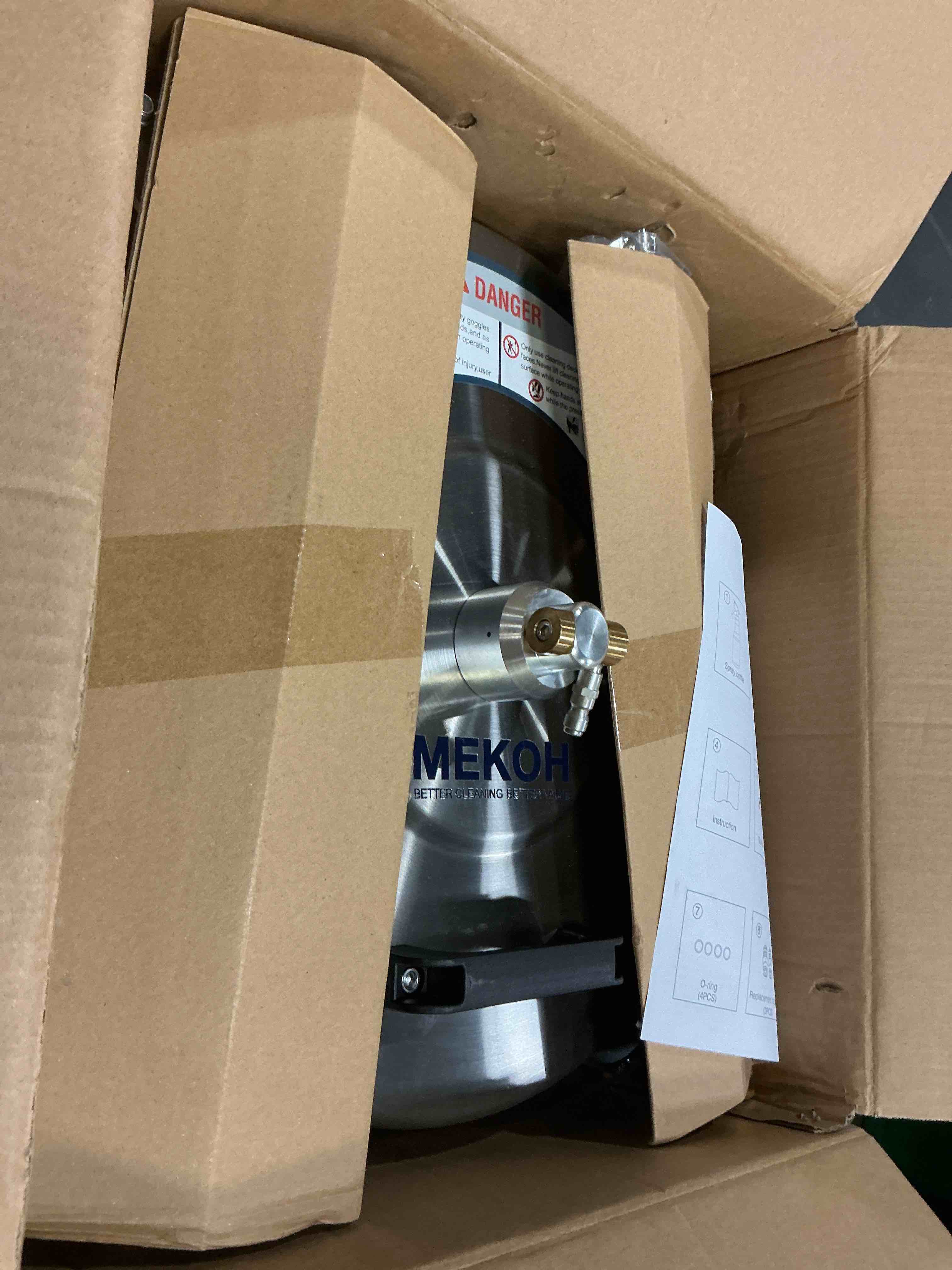 Condition photo showing Good Condition for mekoh 18" pressure washer surface cleaner 4500 psi?4 wheels stainless steel power washer attachment for driveway sidewalk patio concrete cleaning, 1/4'' quick-connect, 1 extension wand&5 spray nozzles