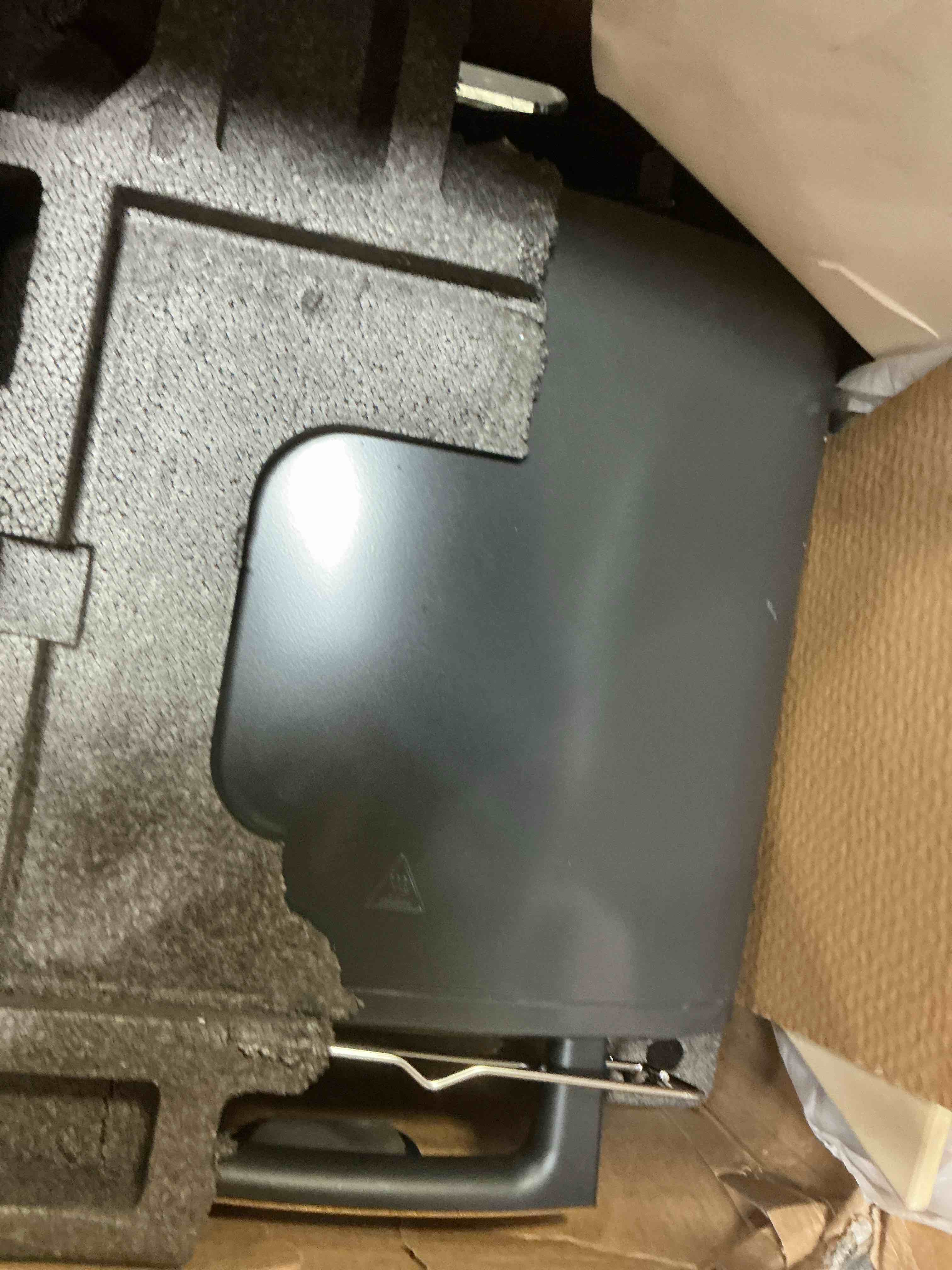 https://s3.amazonaws.com/lotting-images-prod/bidfta/PPE4758683_1776858137374.jpeg