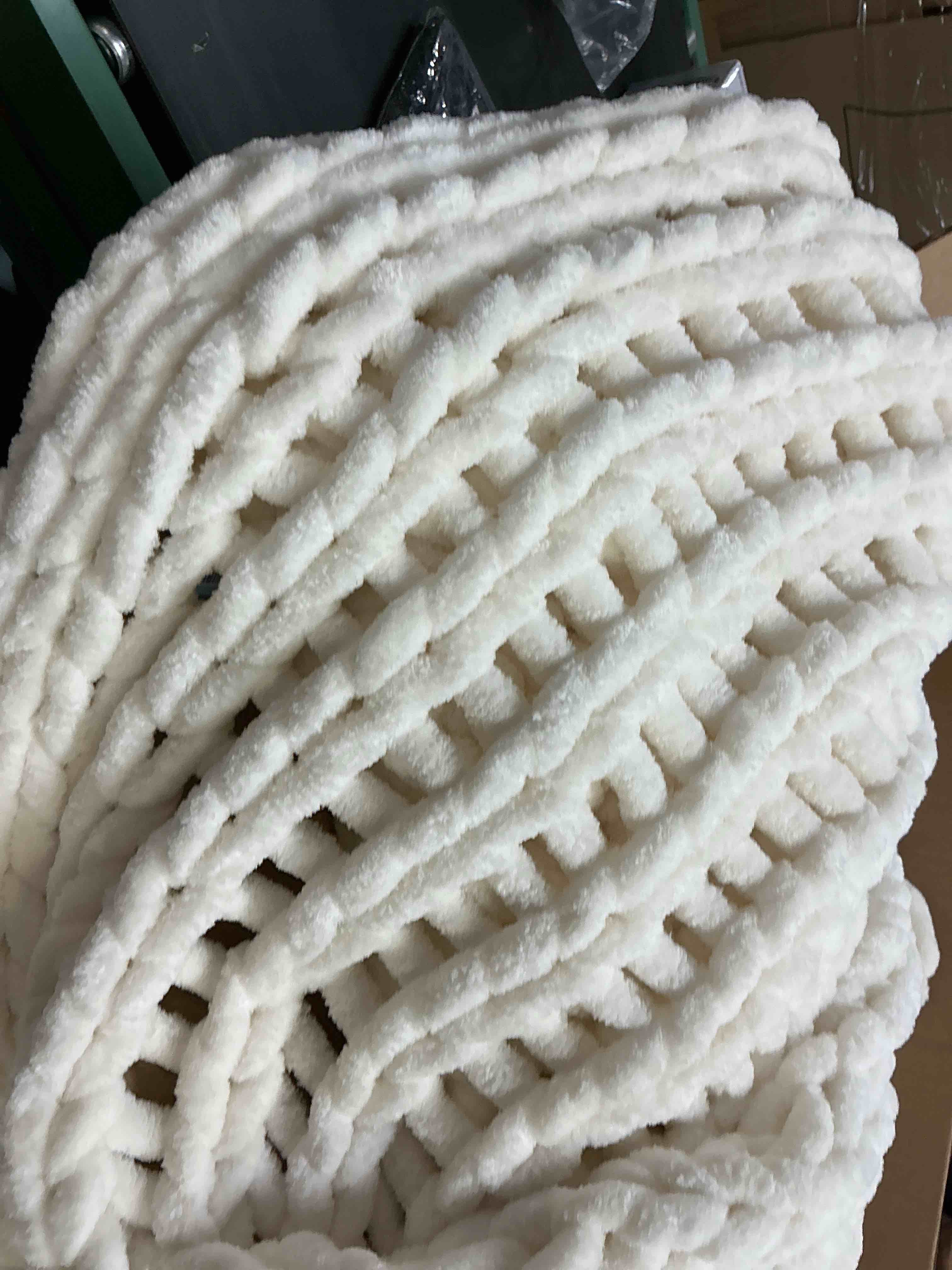 Condition photo showing Good Condition for king blanket throw | 100% hand knit with jumbo chenille yarn (king cream white)