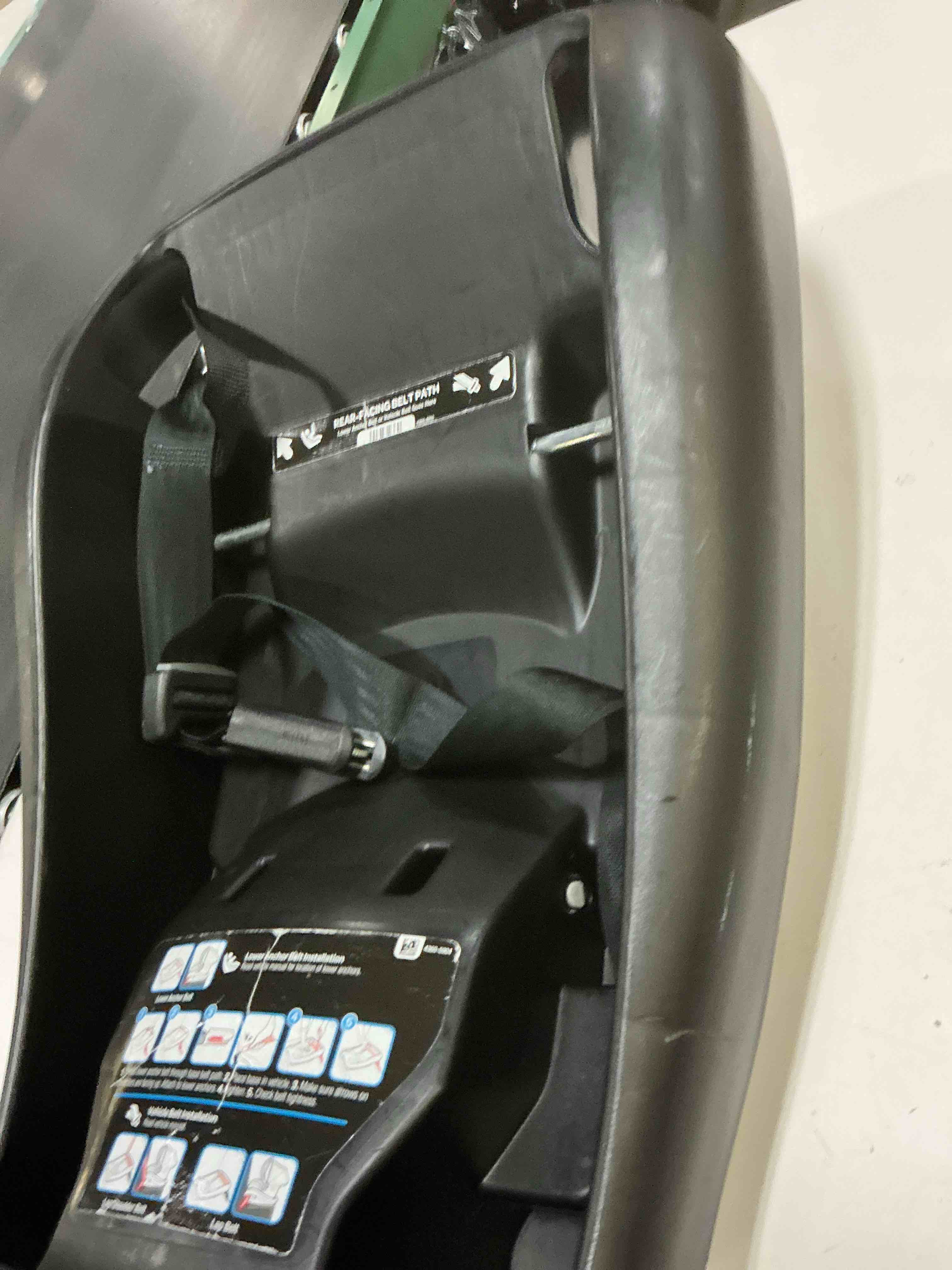 Condition photo showing Good Condition for maxi-cosi mico 30 infant car seat base, black, infant