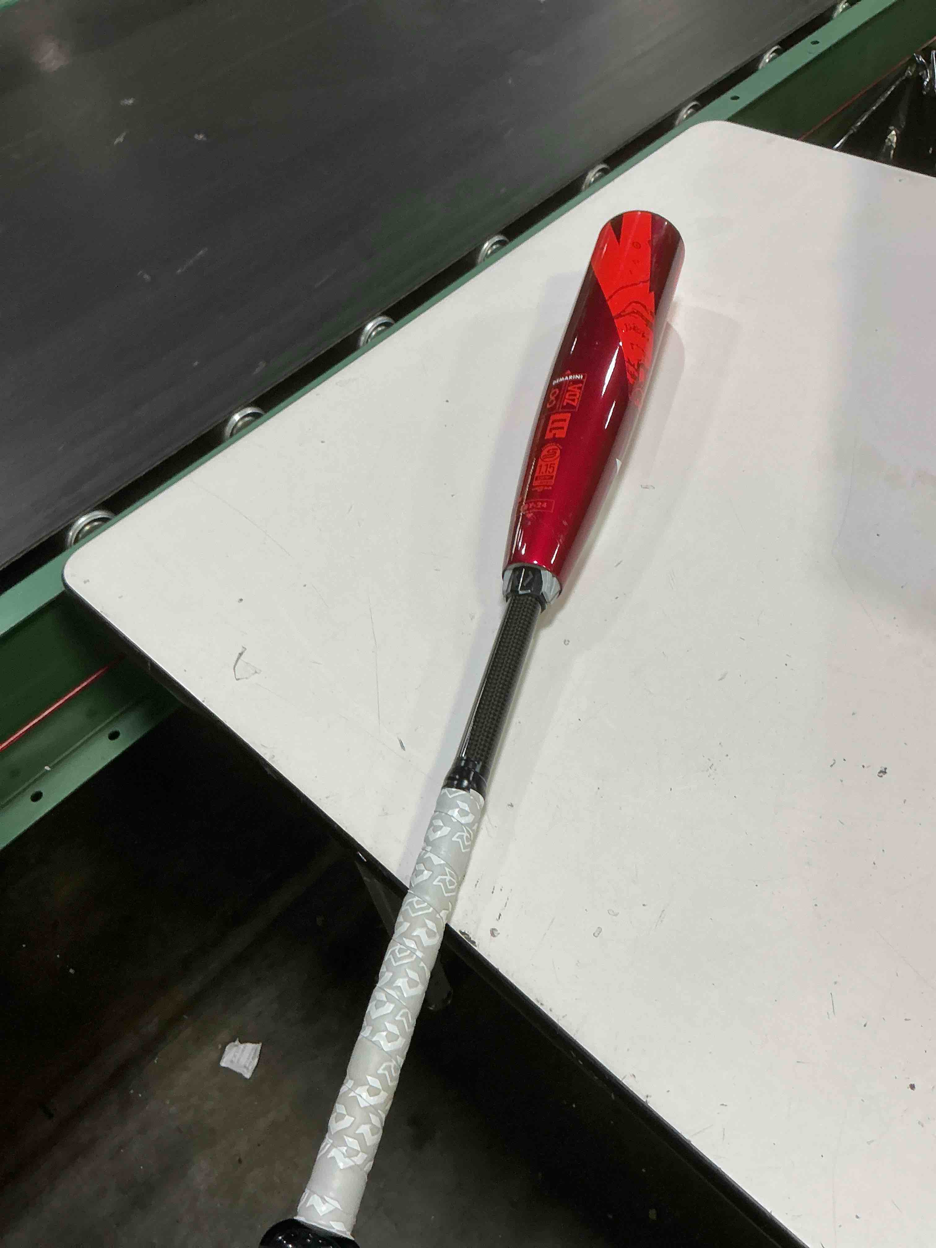 Condition photo showing Good Condition for demarini 2024 zoa jbb (-11) 2 ¾” usssa baseball bats - 26", 27", 28"