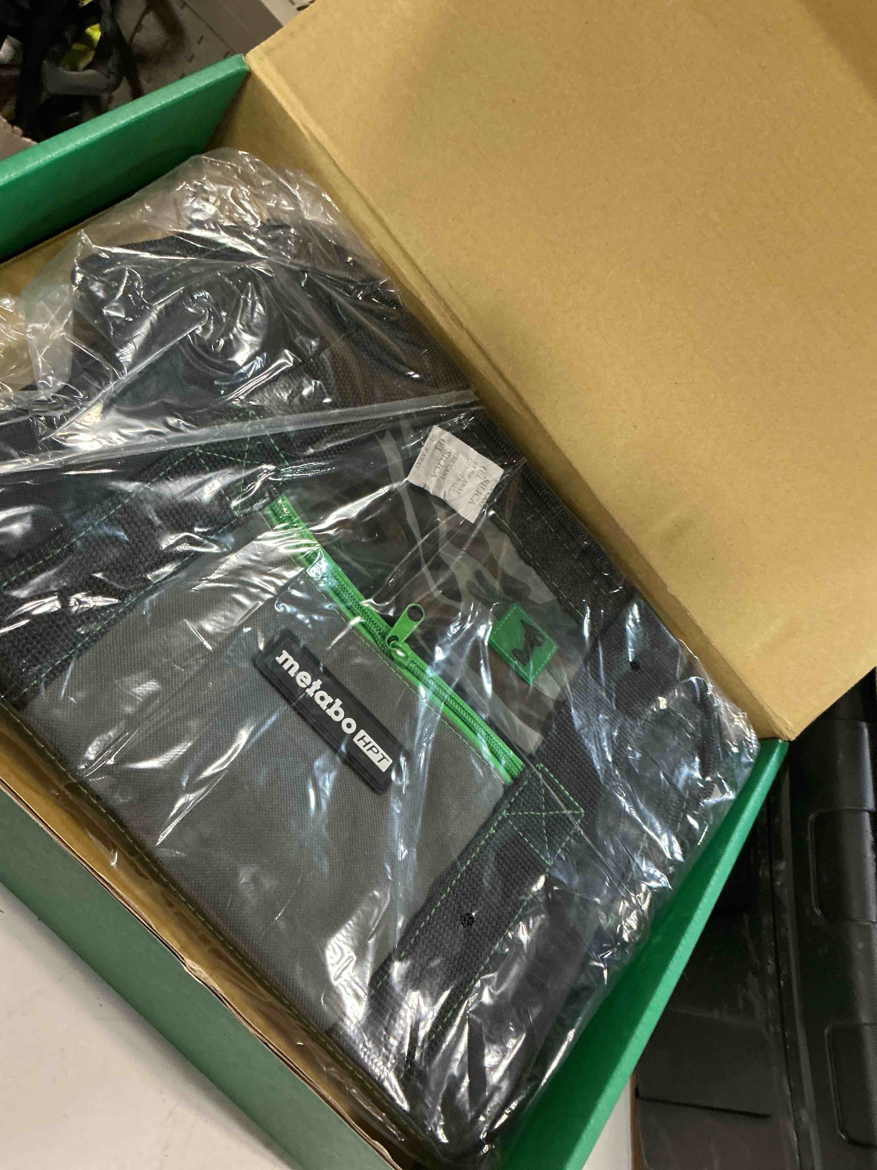 Condition photo showing Good Condition for metabo hpt pro brad nailer kit, 18 gauge, high grade aluminum magazine, accepts 5/8-inch to 2-inch brad nails, nt50a5