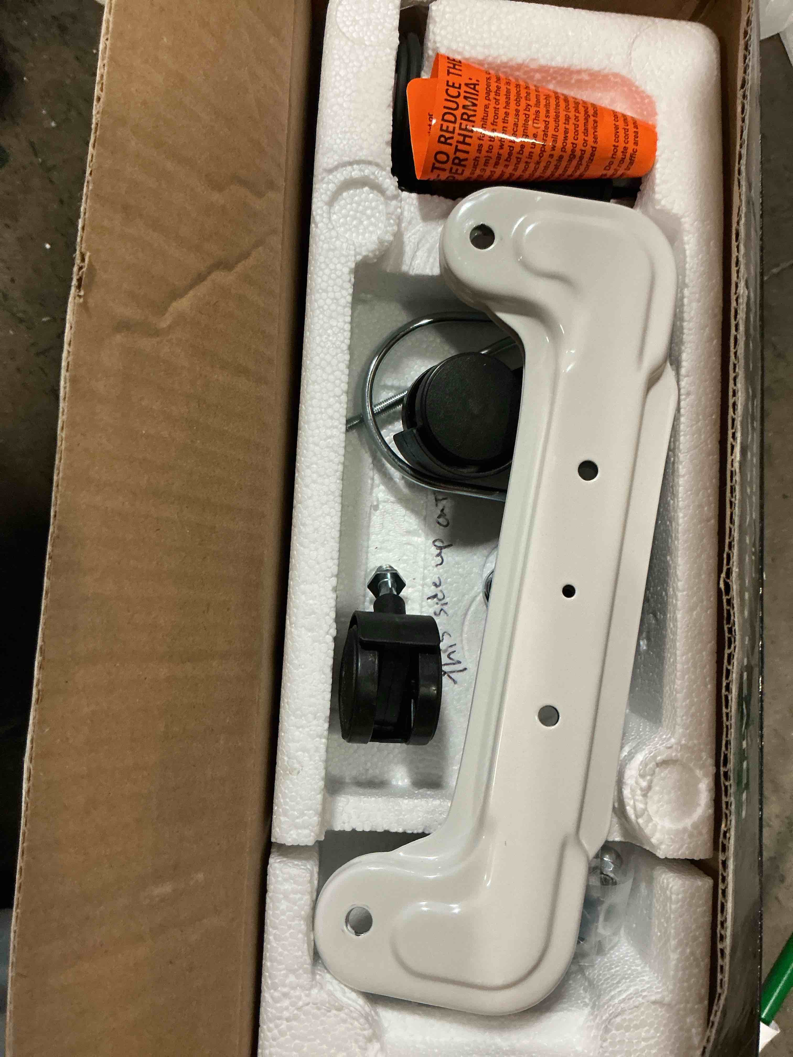 Condition photo showing As Is for visionair oil-filled radiant heater 1500w