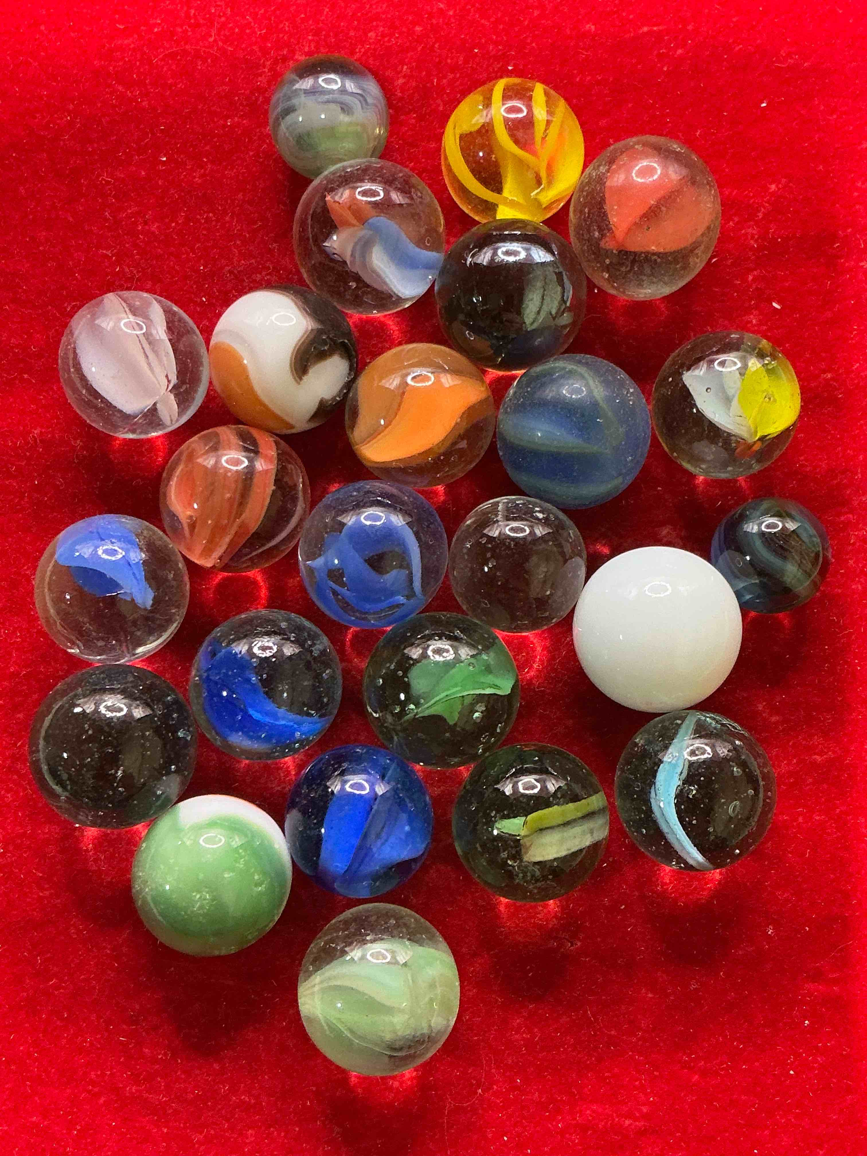 antique glass marbles! genuine stunning marbles lot, some marbles made between the years 1925-1965 & some may be made with uranium! some may are great depression era & even earlier! gorgeous, authentic pieces of history!