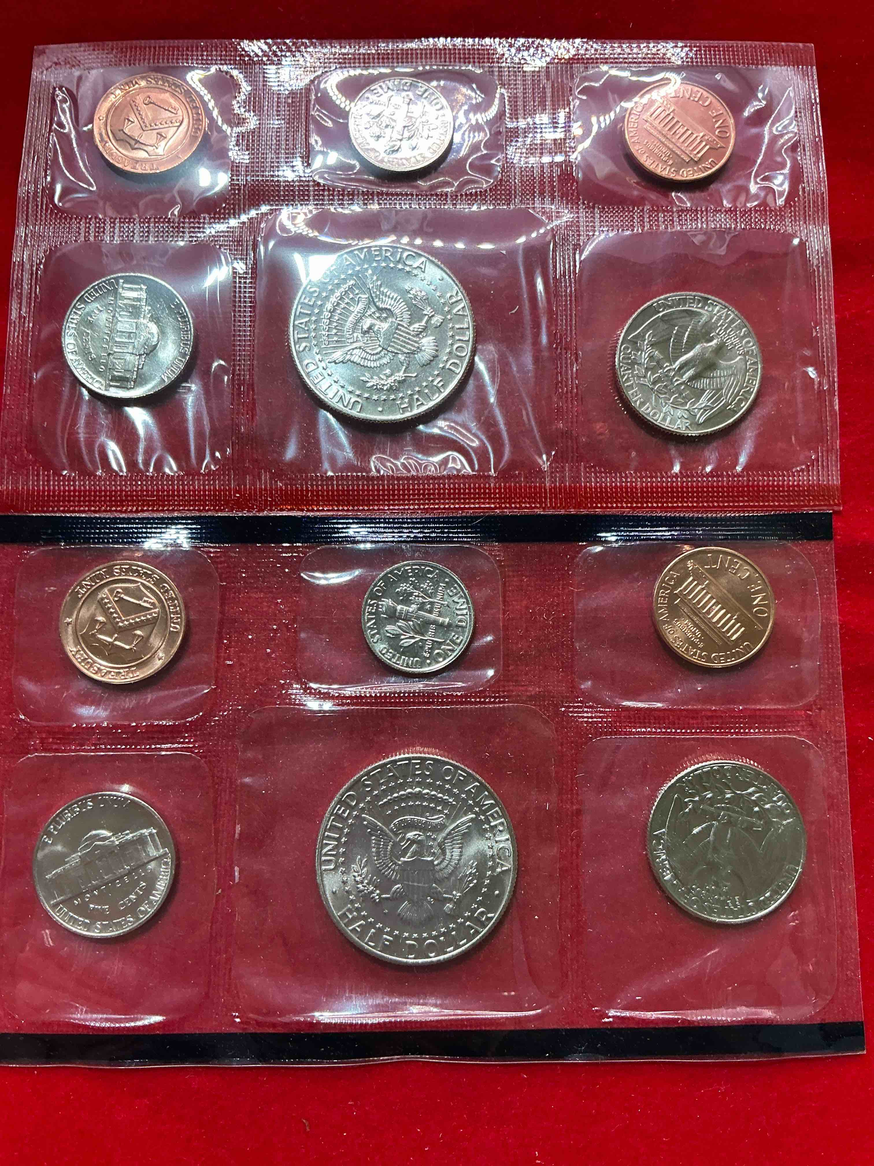 Condition photo showing New/Like New for 1989 uncirculated u.s. mint coins! attention all swifties out there! what a great year! these gorgeous coins from the mint set features each u.s. coins minted in 1989 in uncirculated condition, from each mint mark, philly & denver! from the u.s. treasury in 1989! own an awesome investment & incredible piece of u.s. history! also makes for an awesome gift!