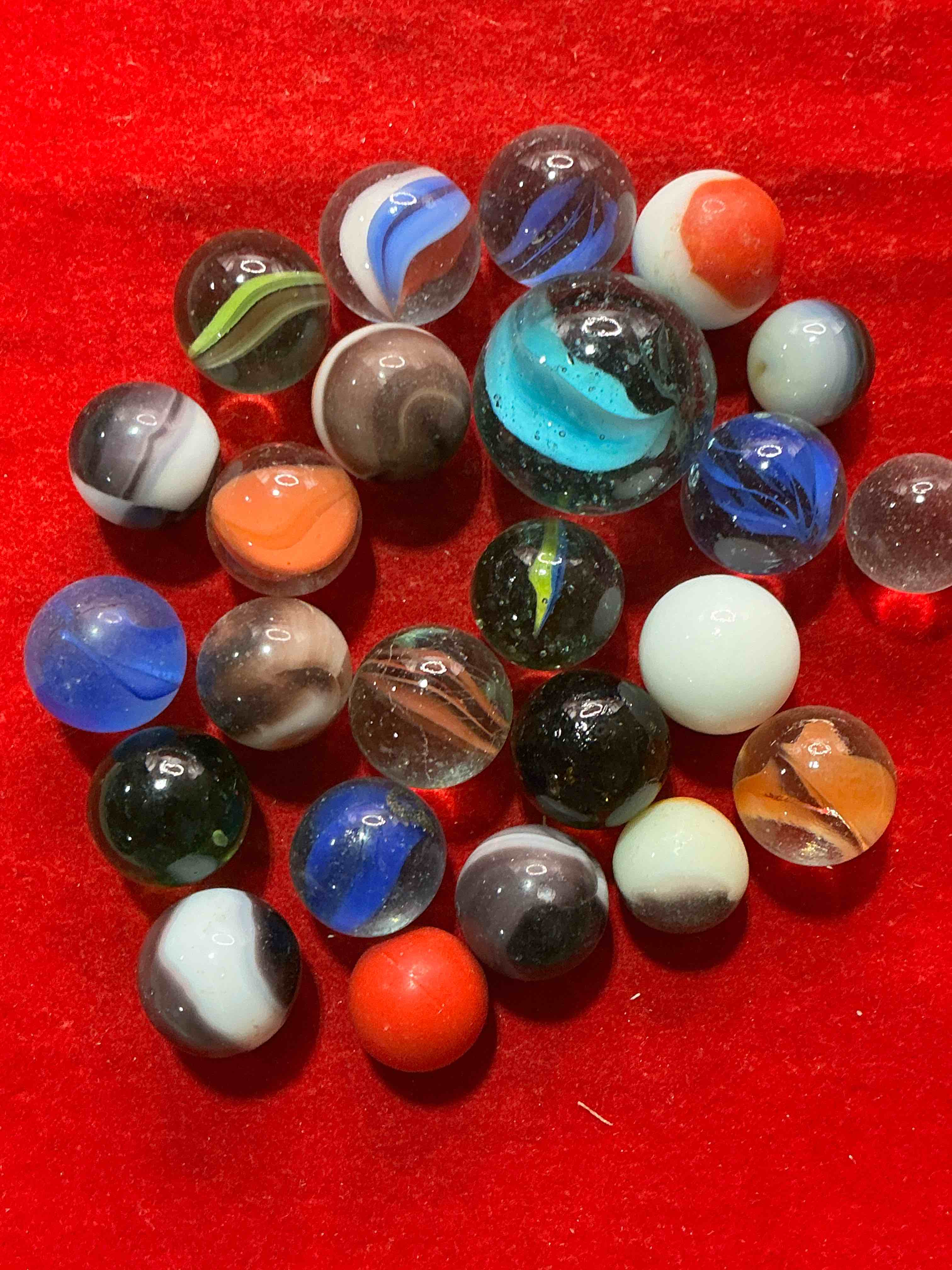 Condition photo showing New/Like New for antique glass marbles! genuine stunning marbles lot, some marbles made between the years 1925-1965 & some may be made with uranium! some may are great depression era & even earlier! gorgeous, authentic pieces of history!