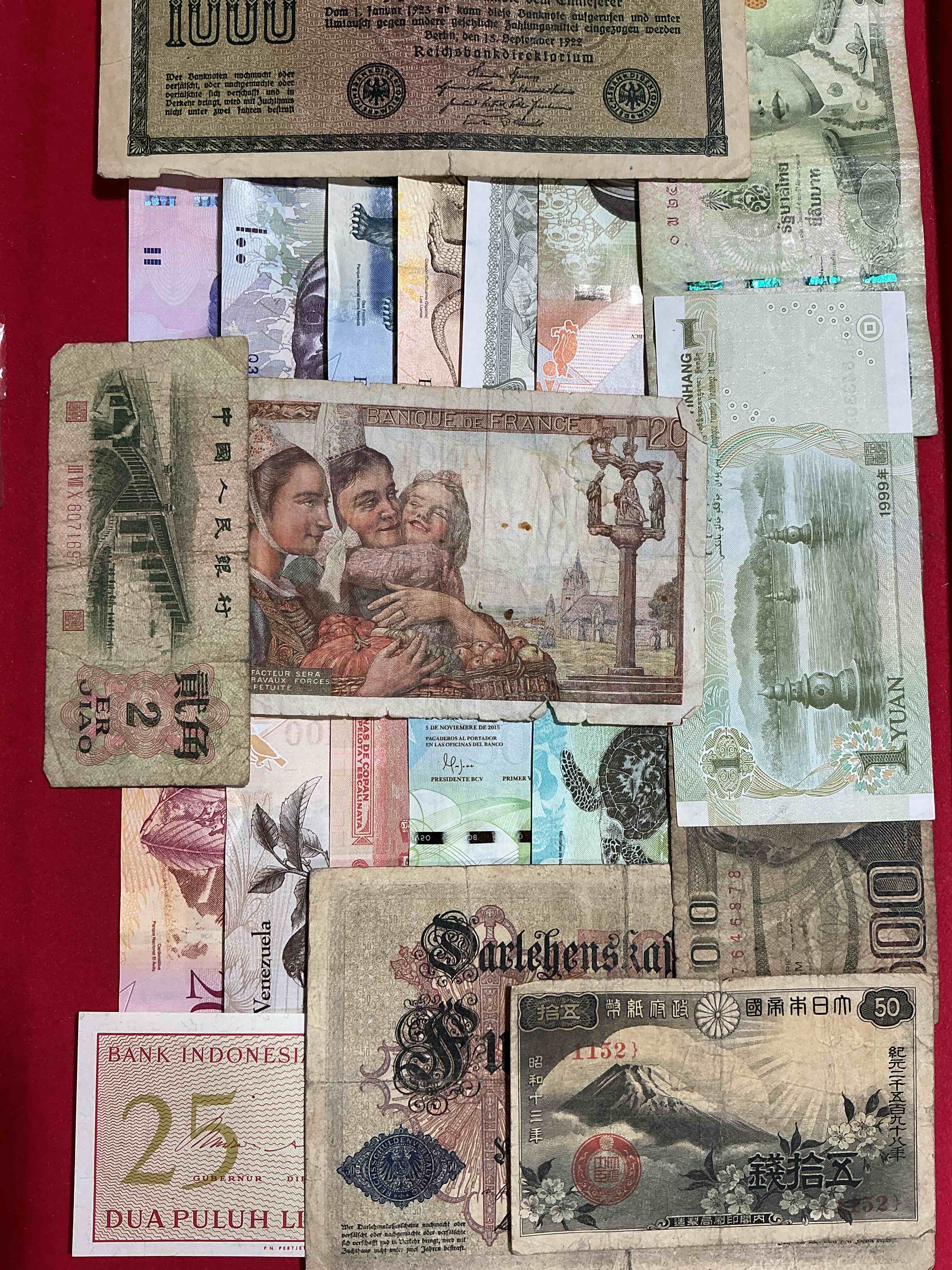modern & antique paper money! vintage & antique! paper money from across the world- all different shapes & sizes from all kinds of crazy places! own currency from the corners of the world! wow!
