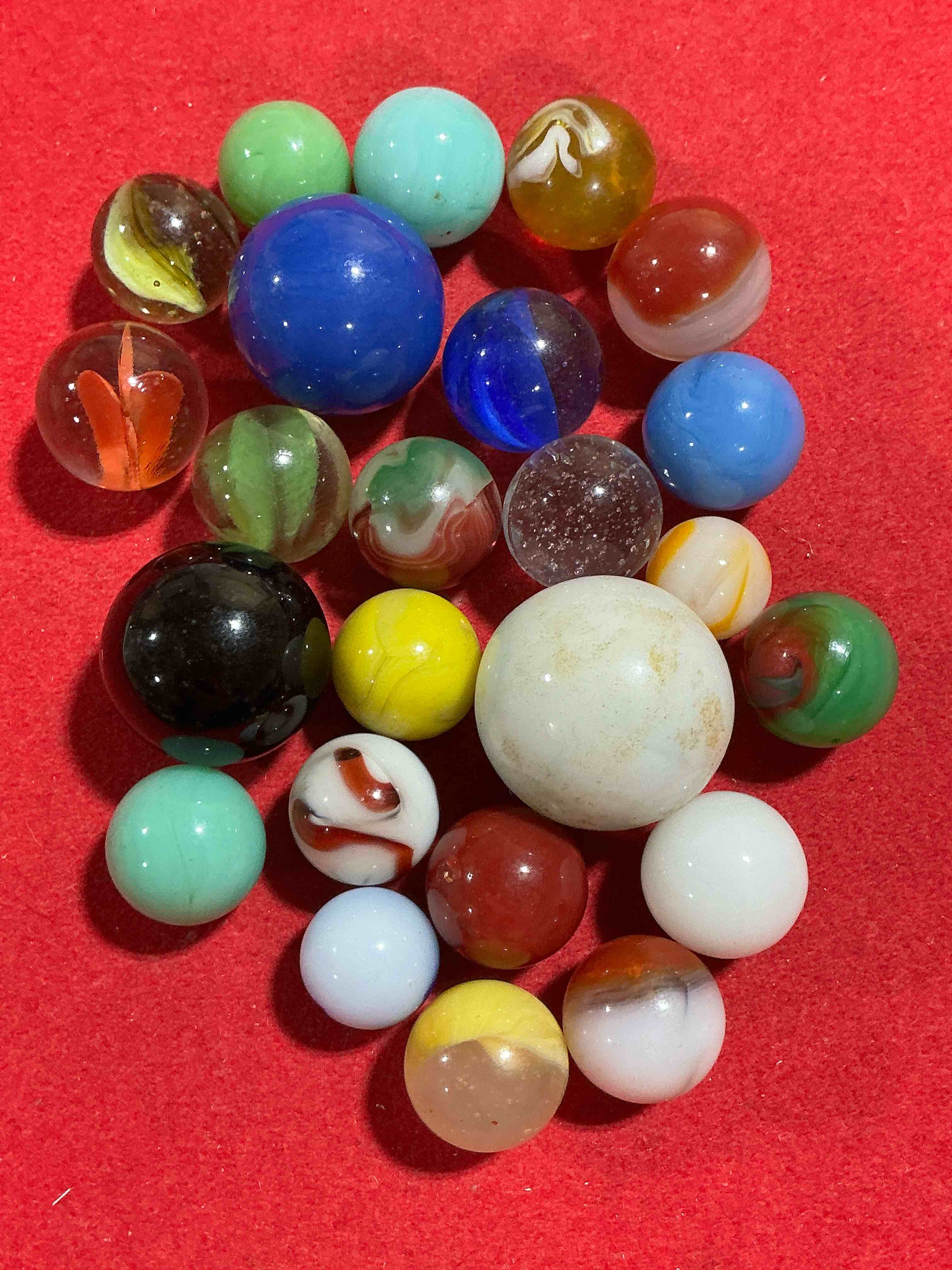 antique glass marbles! genuine stunning marbles lot, some marbles made between the years 1925-1965 & some may be made with uranium! some may are great depression era & even earlier! gorgeous, authentic pieces of history!