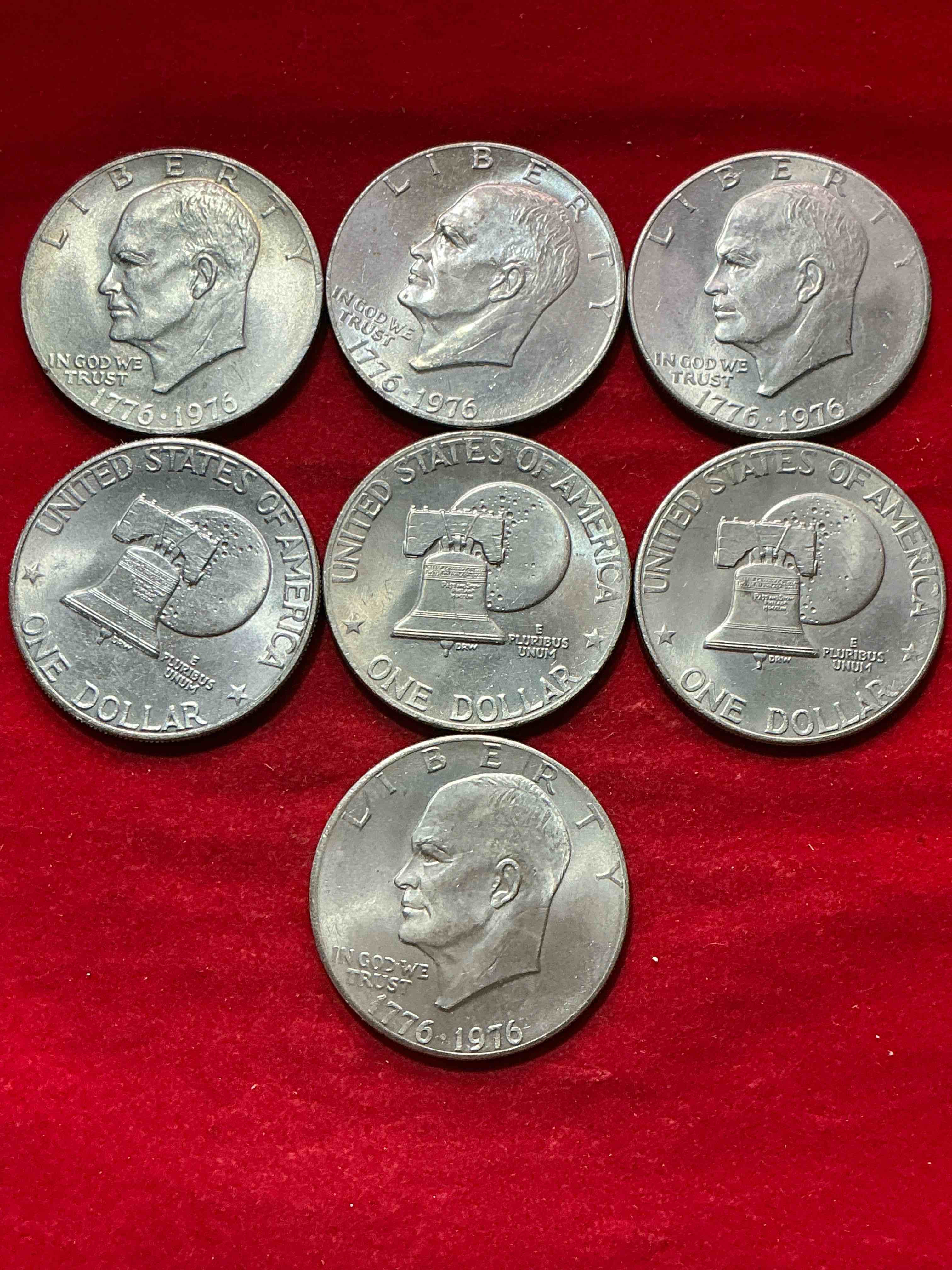 Condition photo showing Good Condition for bicentennial edition 1976, gorgeous eisenhower dollars! here are circulated “ike” dollars! up for auction are ike one dollar coins from 1976! awesome ike dollars!