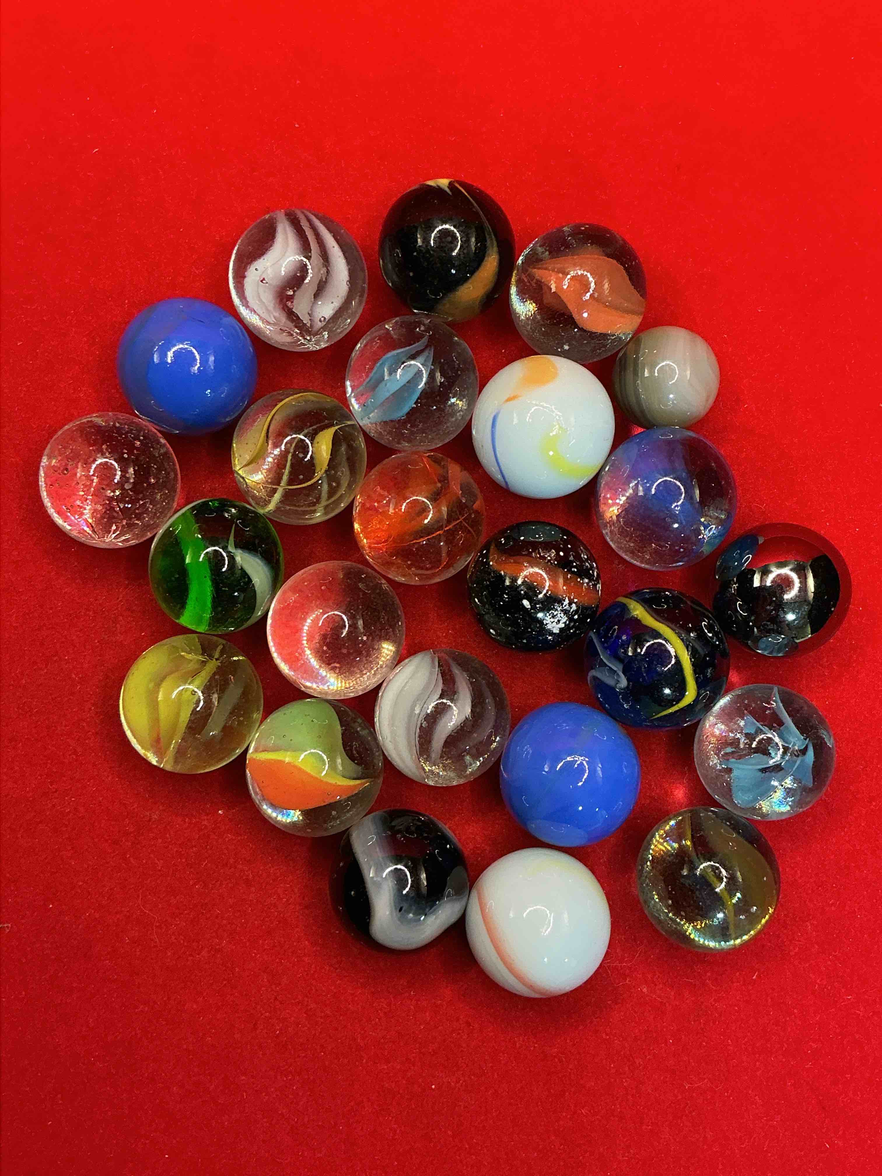 Condition photo showing Good Condition for antique glass marbles! genuine stunning marbles lot, some marbles made between the years 1925-1965 & some may be made with uranium! some may are great depression era & even earlier! gorgeous, authentic pieces of history!  