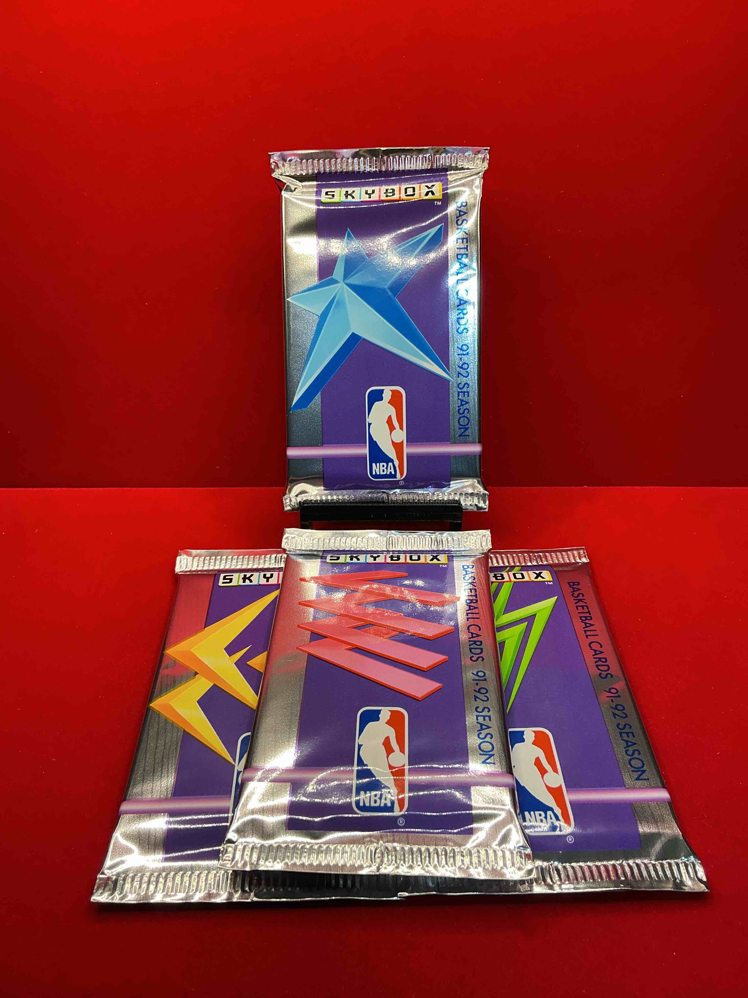 basketball wow! rare 1991/92 nba skybox sealed card pack, direct from original sealed retail case! so many awesome cards to search for like team usa card (psa 10 value $500), #544 team usa 1 card (psa 10 value $300), michael jordon #39 (psa 10 value $150) & too many other great cards to list! hard to find, excellent like-new condition!