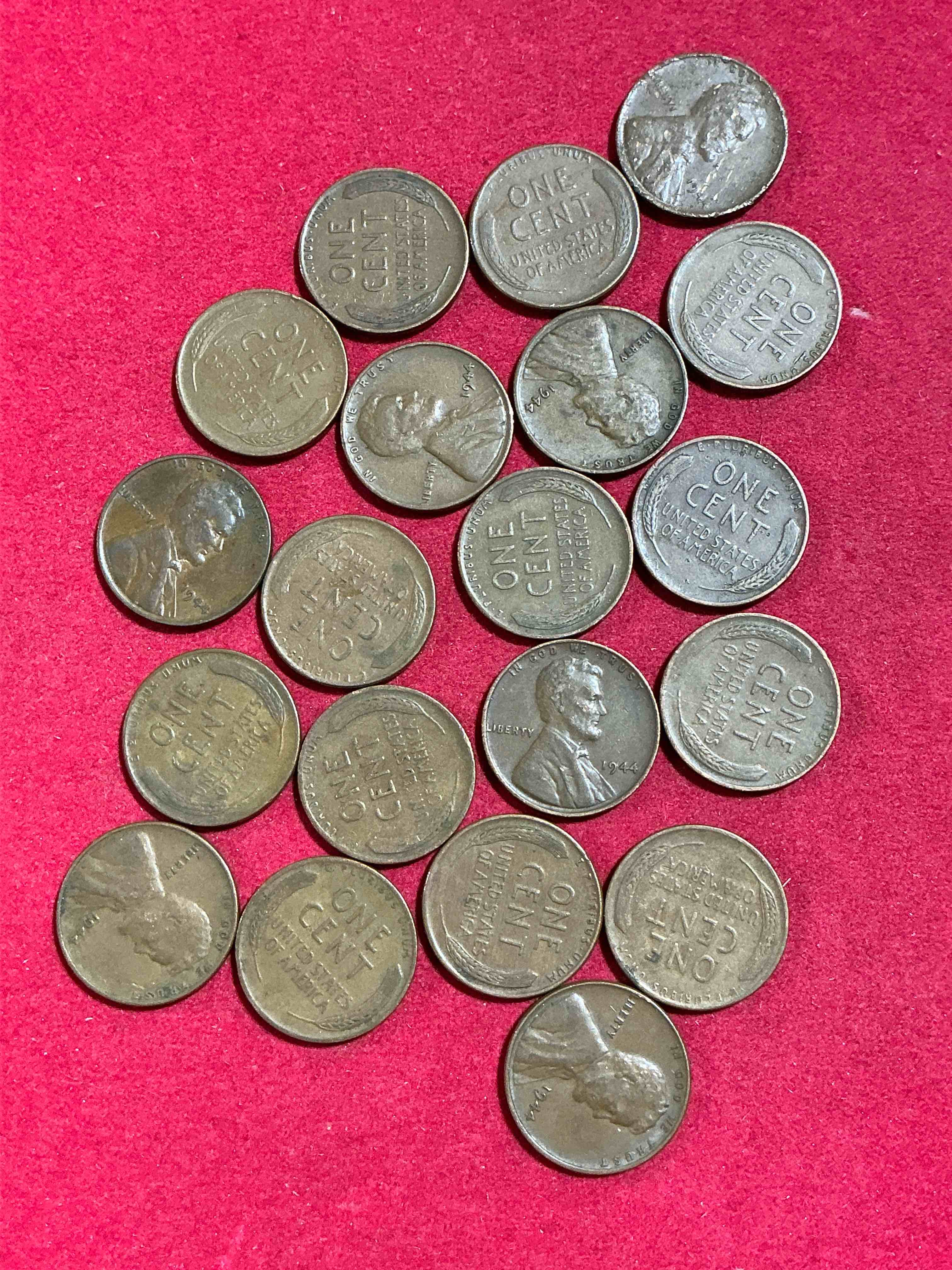 1944 calling world war 2 buffs! 1944 d-day era wheat pennies! d-day was june 6th, 1944 & was one of the most significant battles of wwii! own pieces of this era with these genuine 1944 wheat pennies in nice condition!