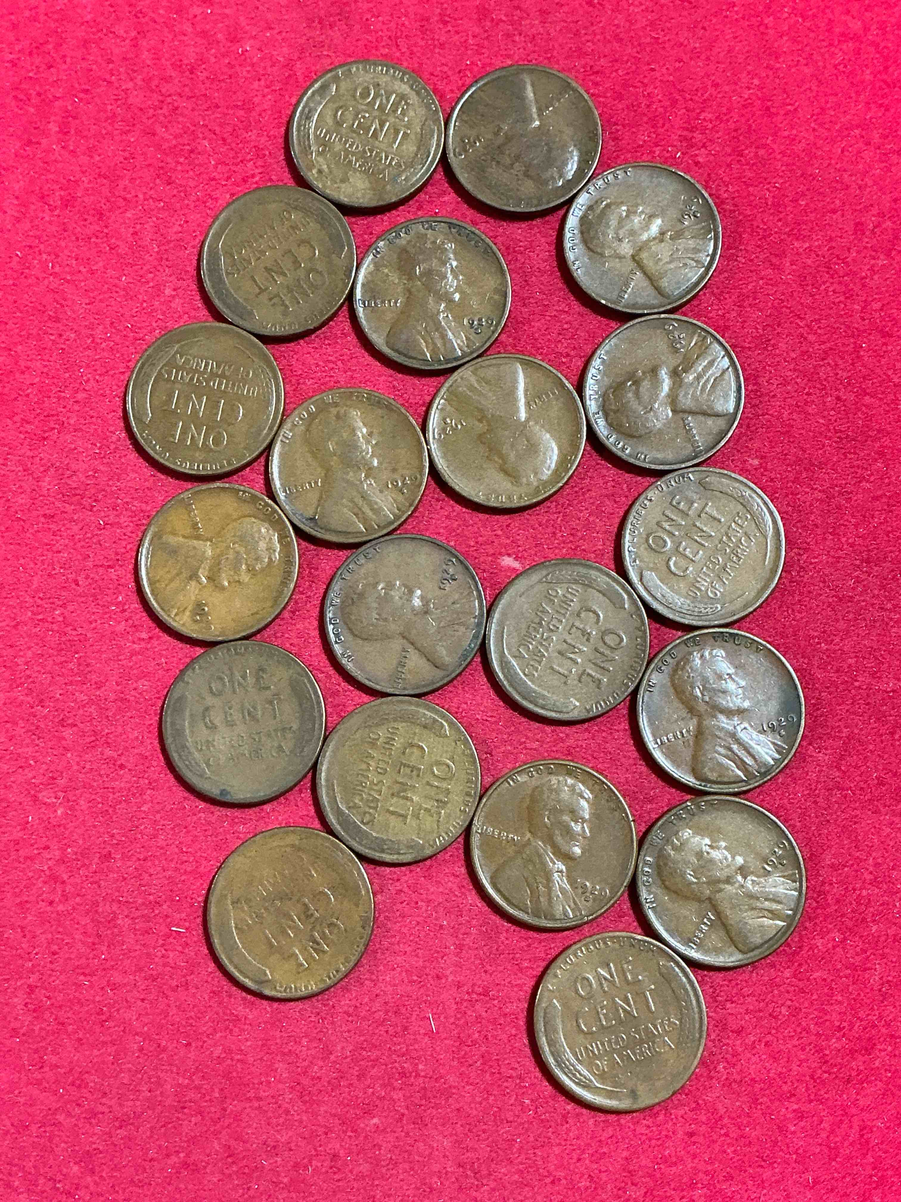 1929, a year of infamy! 1929 is the year the roaring 1920’s came to an end with the devastating stock market crash of october 1929 that led to the great depression. own pieces of this era with these genuine 1929 wheat pennies in nice condition!