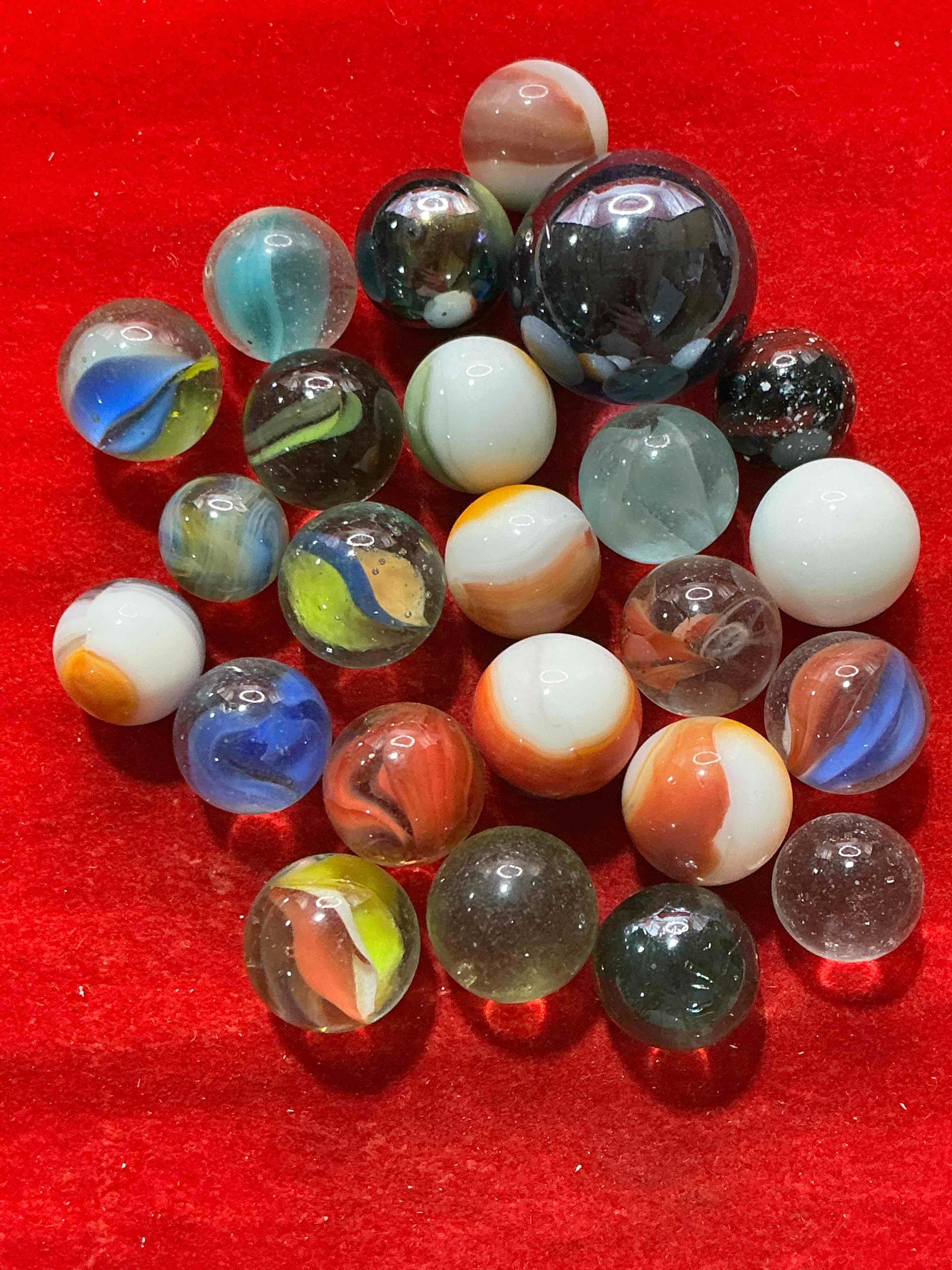 antique glass marbles! genuine stunning marbles lot, some marbles made between the years 1925-1965 & some may be made with uranium! some may are great depression era & even earlier! gorgeous, authentic pieces of history!