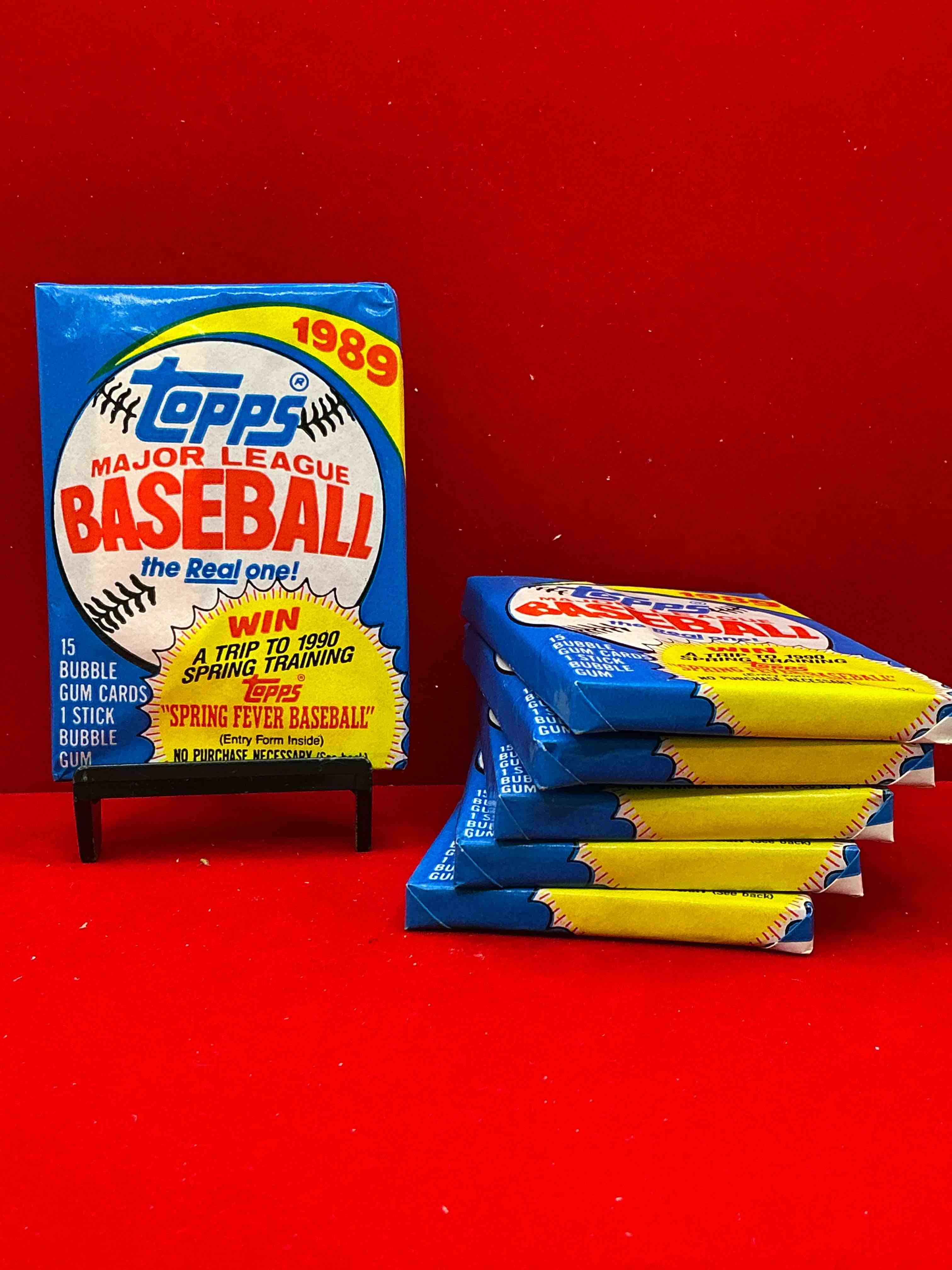 john smoltz & randy johnson rookies!? 1989 topps baseball unopened sports card wax packs! direct from original retail case! search for valuable ken griffey jr. & randy johnson rookie cards as well as valuable bo jackson